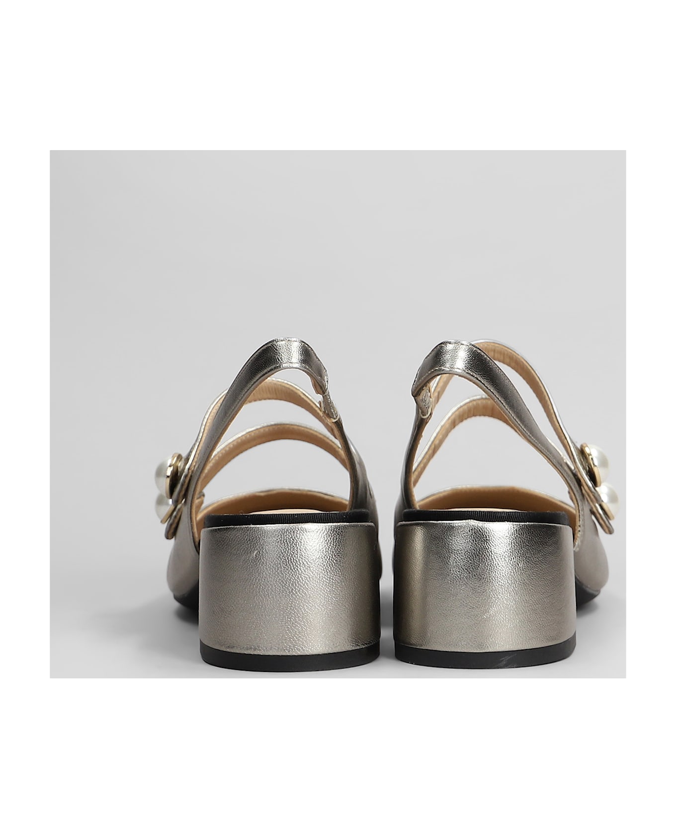 Roberto Festa Tiglio Pumps In Gunmetal Leather - Gunmetal