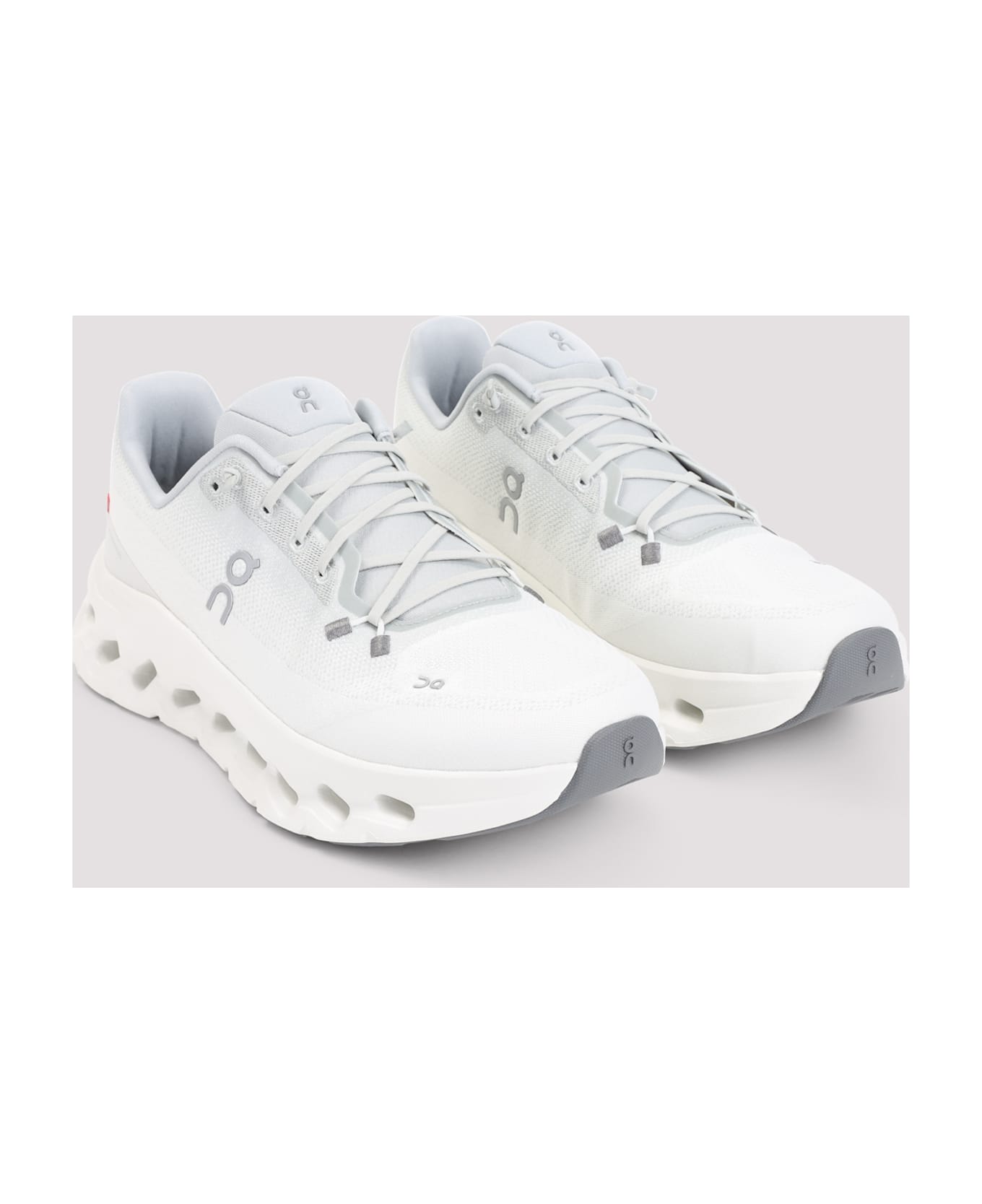 ON Cloudtilt Sneakers - Glacier Ice