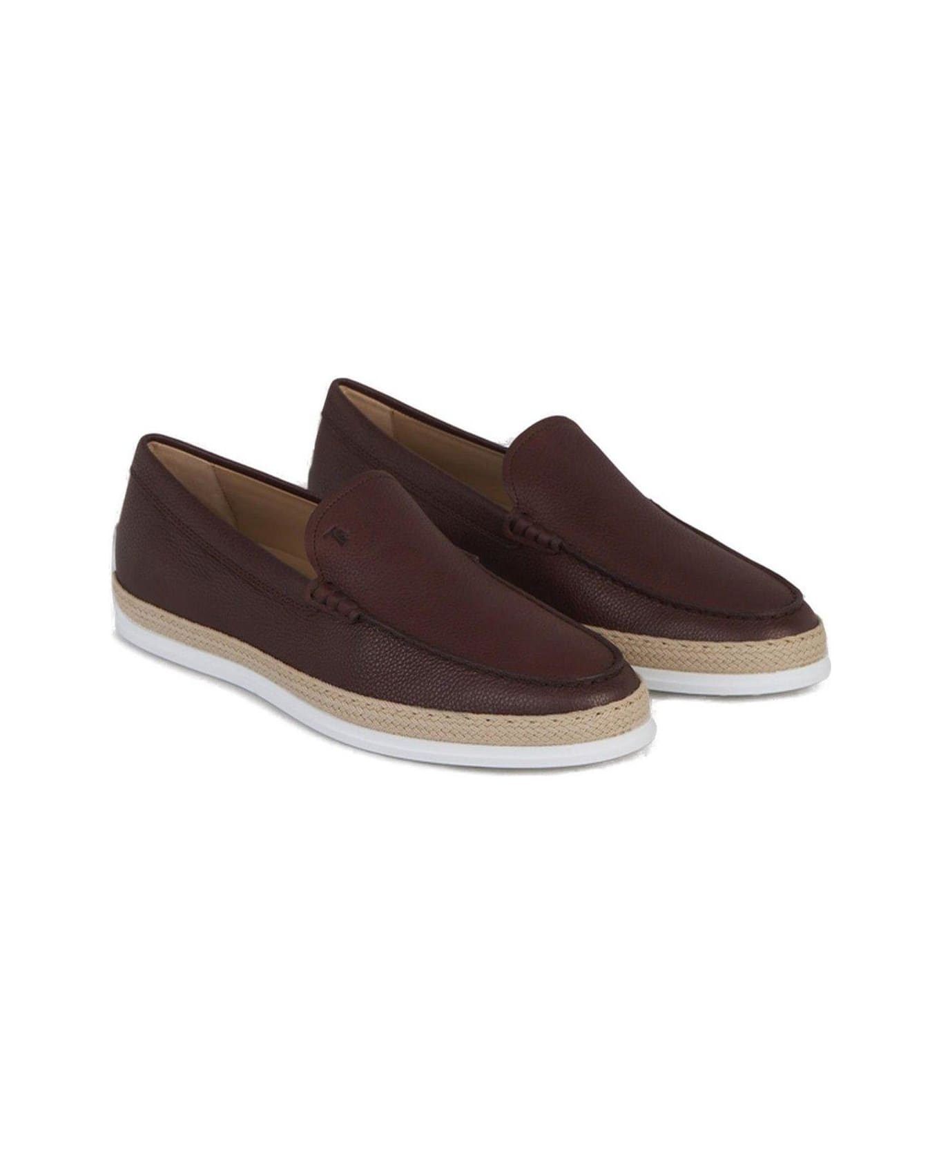 Tod's Round Toe Slip-on Loafers - BROWN ローファー＆デッキシューズ