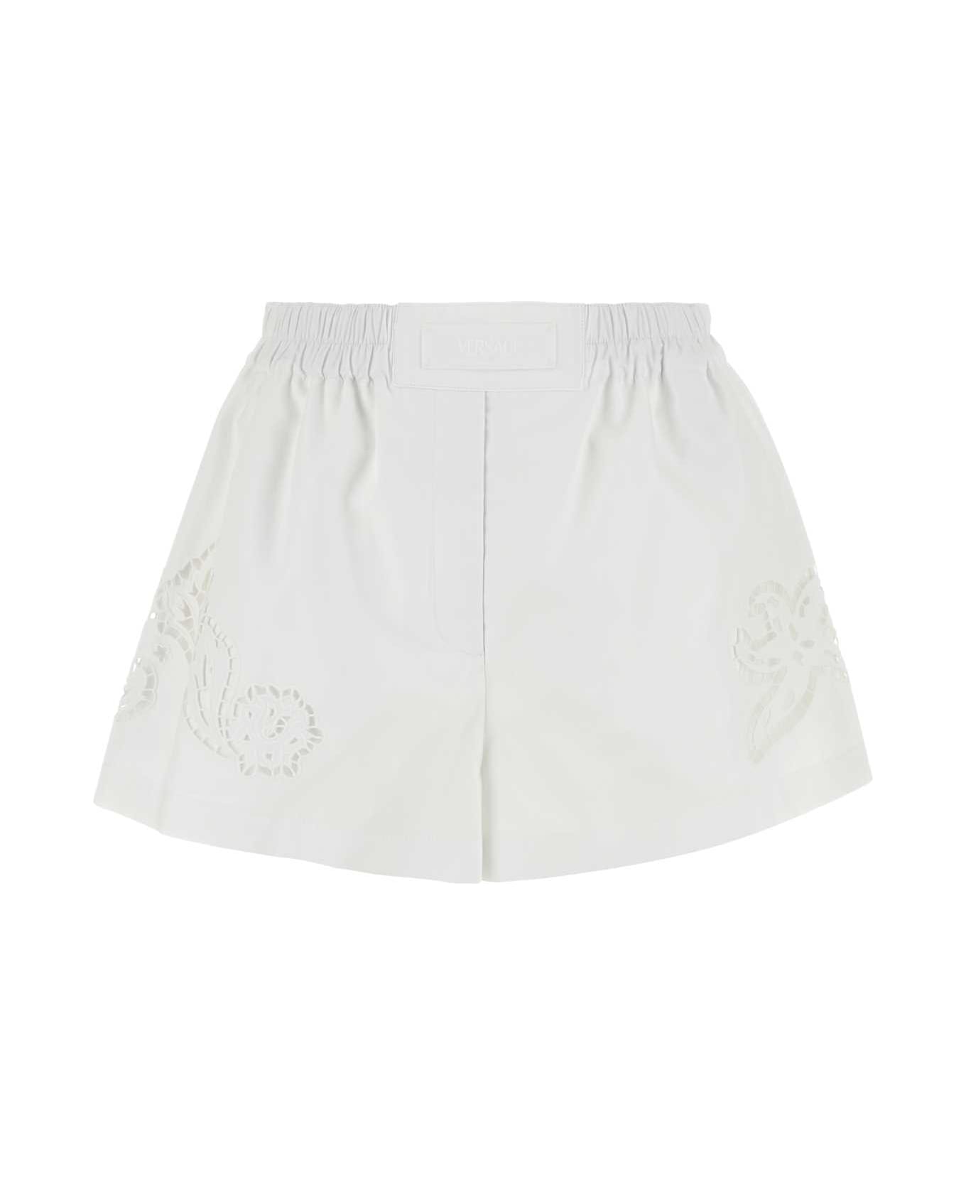 Versace White Cotton Shorts - 1W000 ショートパンツ