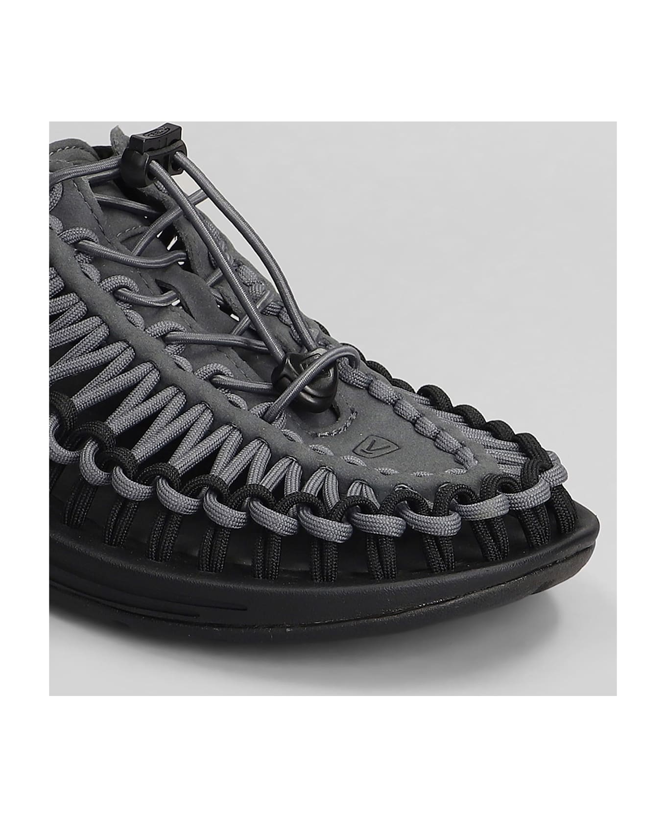 Keen Uneek M Flats In Black Suede And Fabric - black