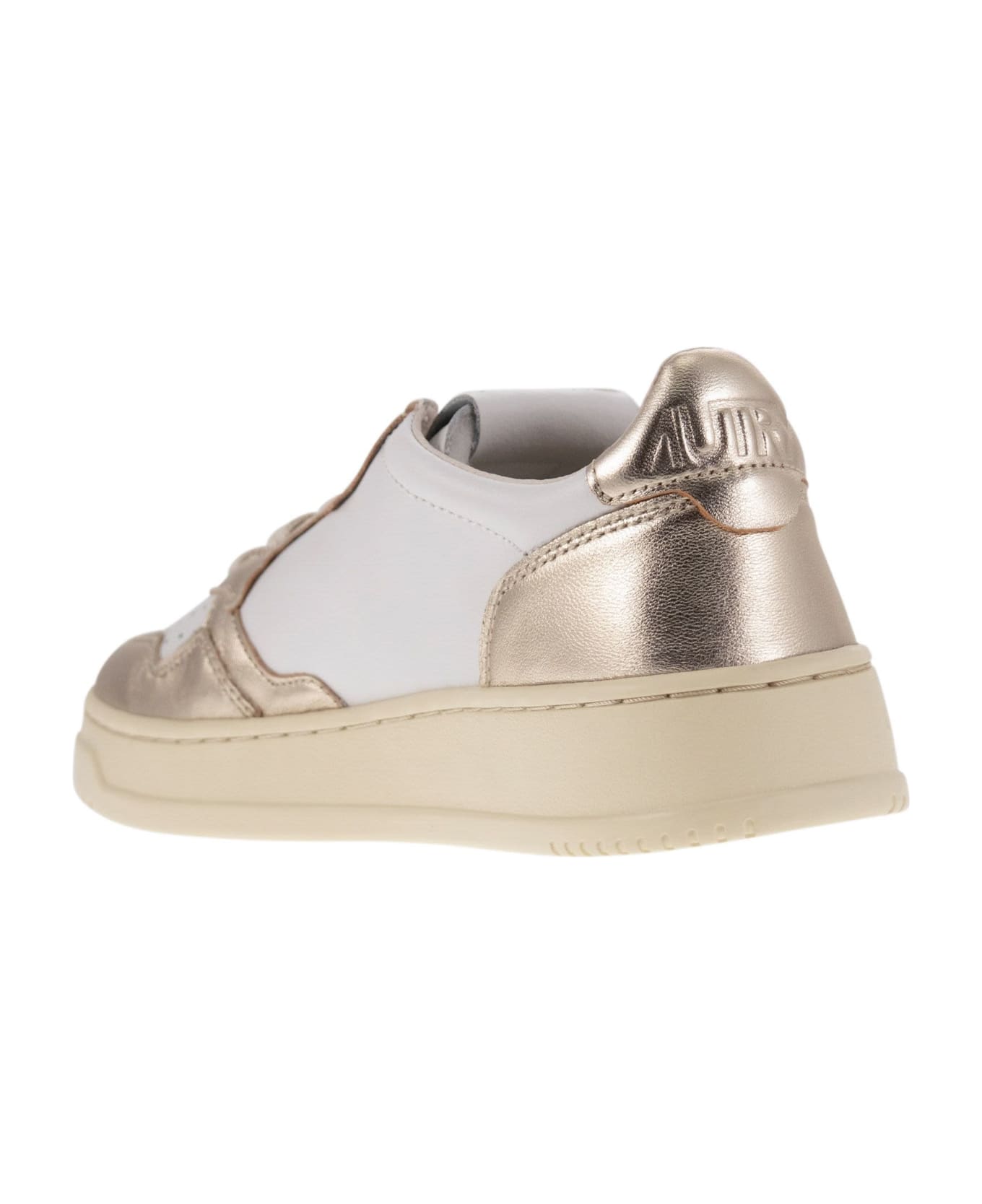 Autry Platinum And White Two-tone Leather Medalist Low Sneakers - Platino