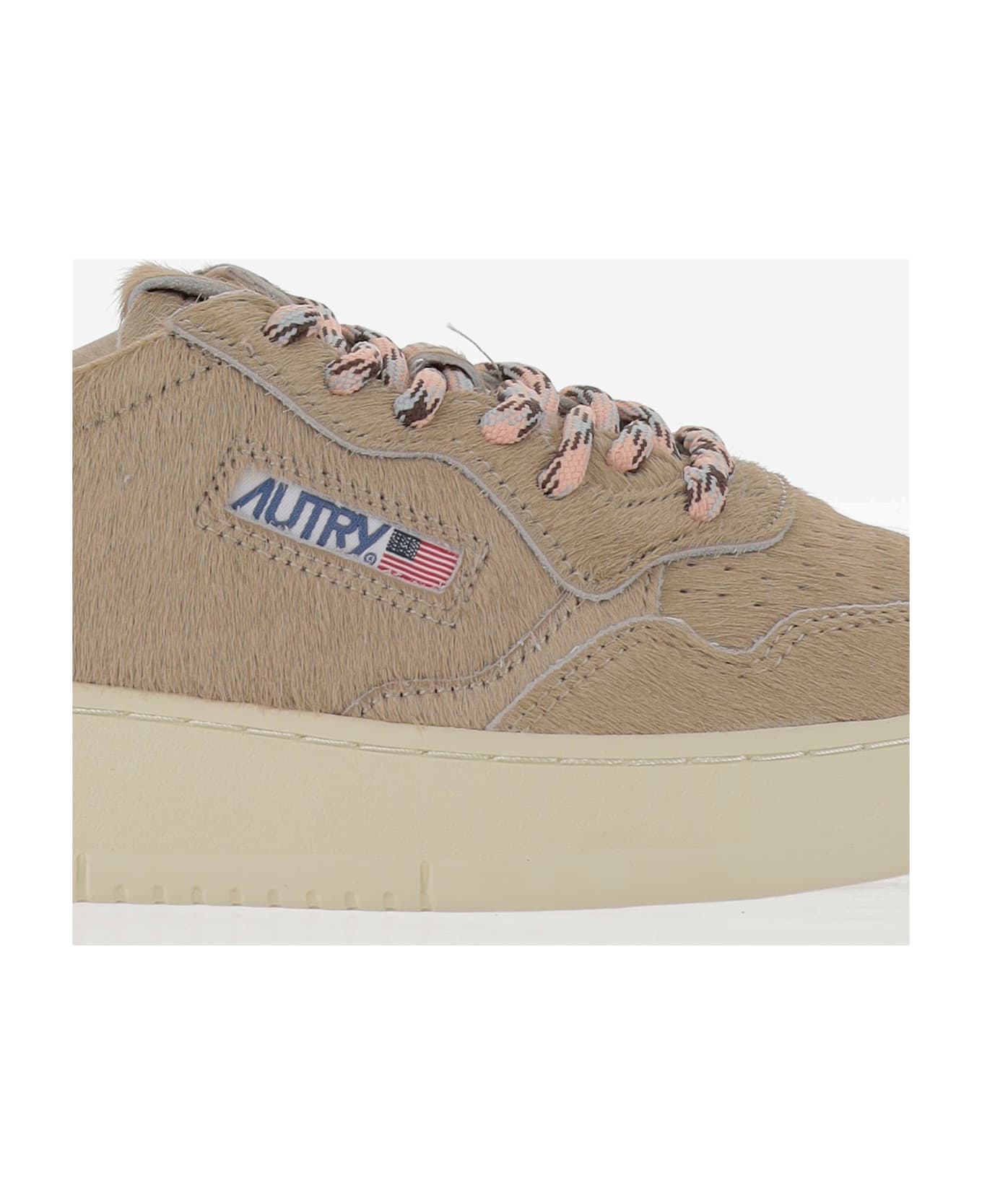 Autry Beige Leather Medalist Sneakers - Beige