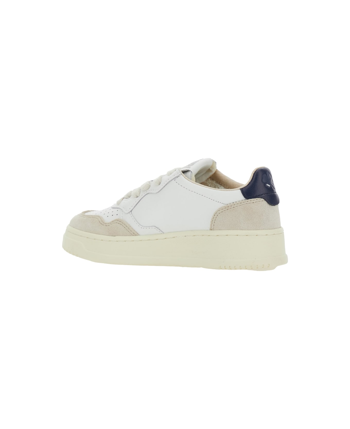 Autry 'medalist' White Low Top Sneakers With Logo Patch On The Side And Perforated Panels In Leather Boy - White