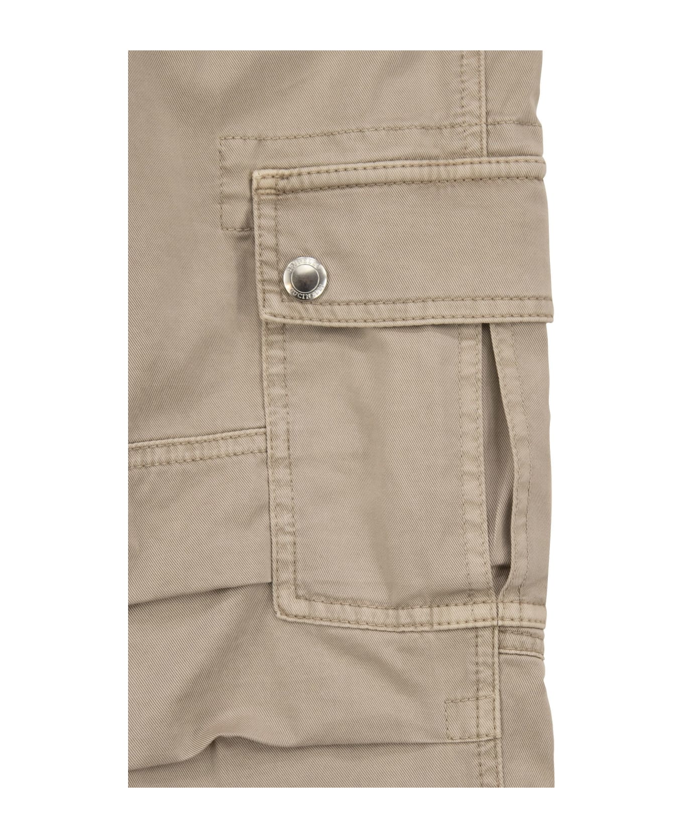 Brunello Cucinelli American Pima Comfort Garment Dyed Cotton Gabardine Trousers With Cargo Pockets - Beige