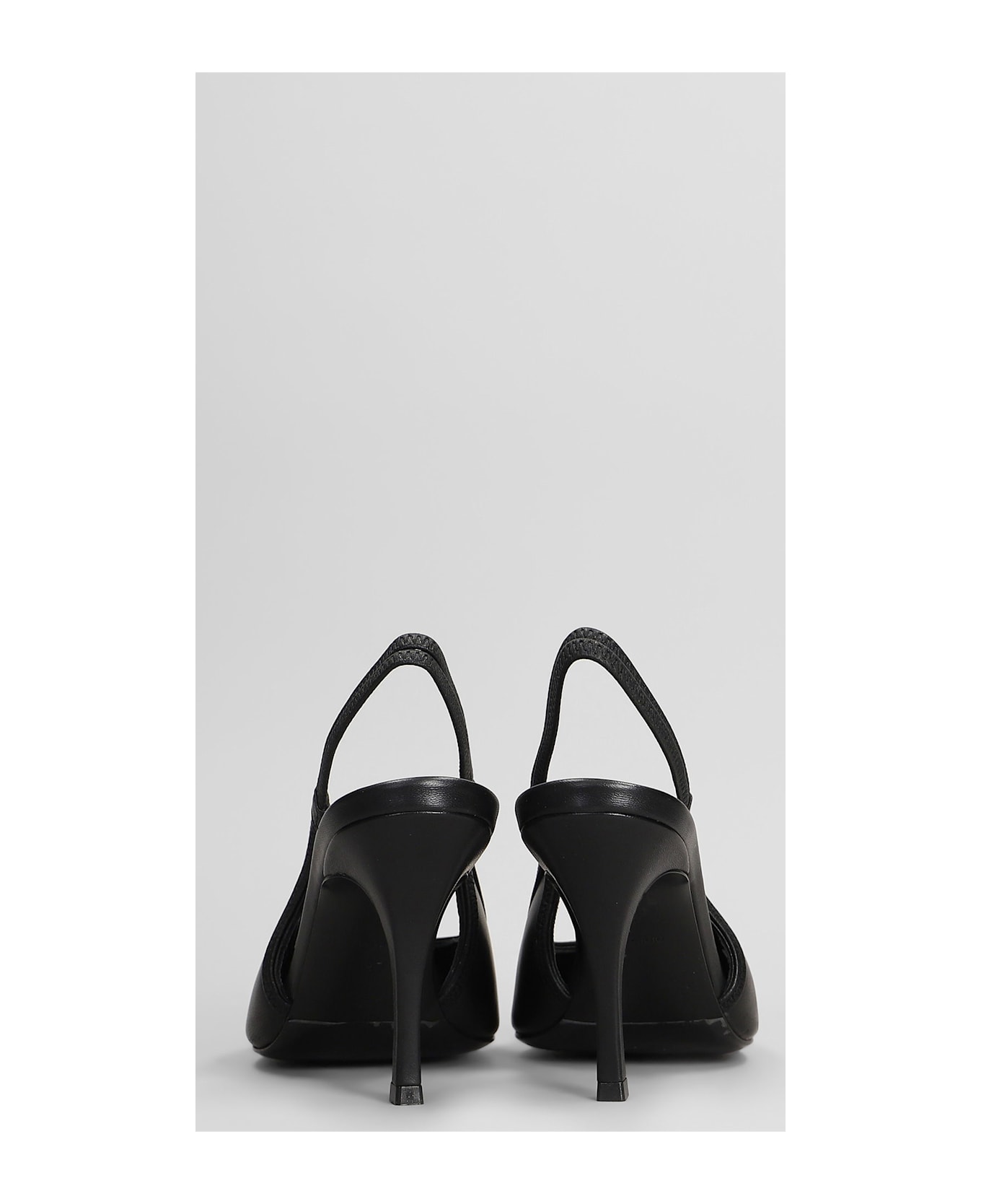 Diesel D Venus Pumps In Black Leather - black