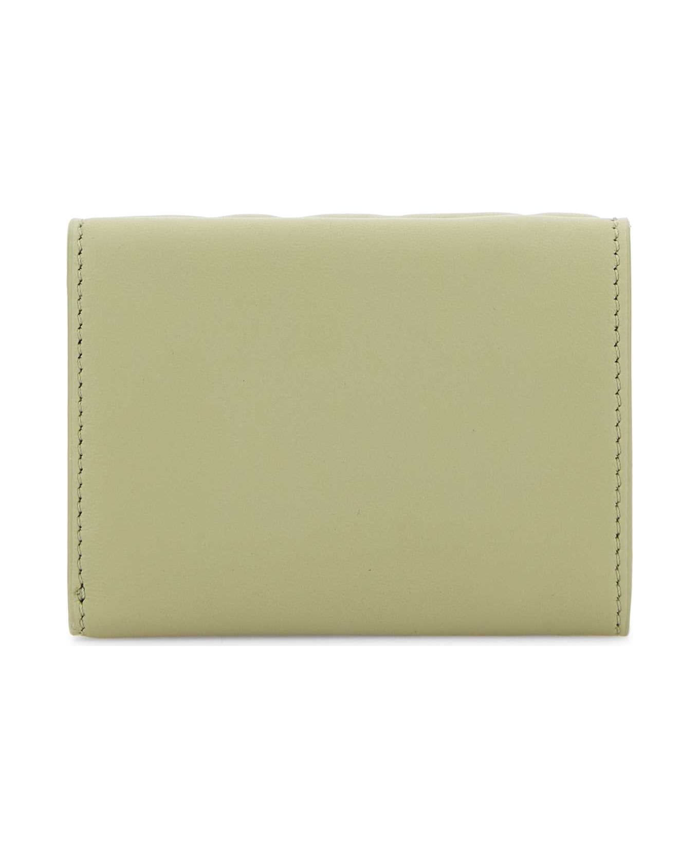 長財布 FENDI PASTEL GREEN NAPPA LEATHER BAGUETTE WALLET Fendi Pastel Green Nappa Leather Micro Baguette Wallet
