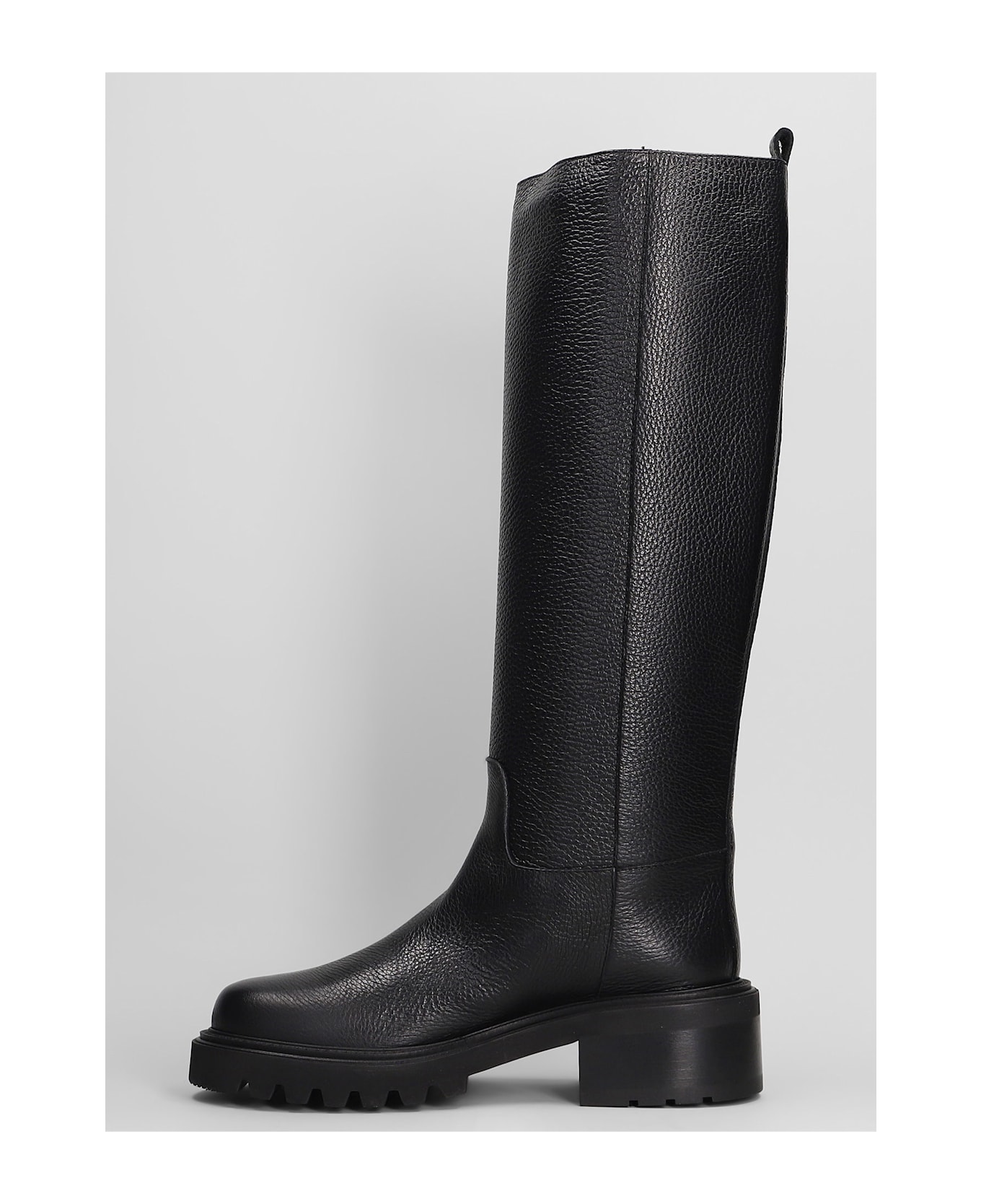 Via Roma 15 Low Heels Boots In Black Leather - black