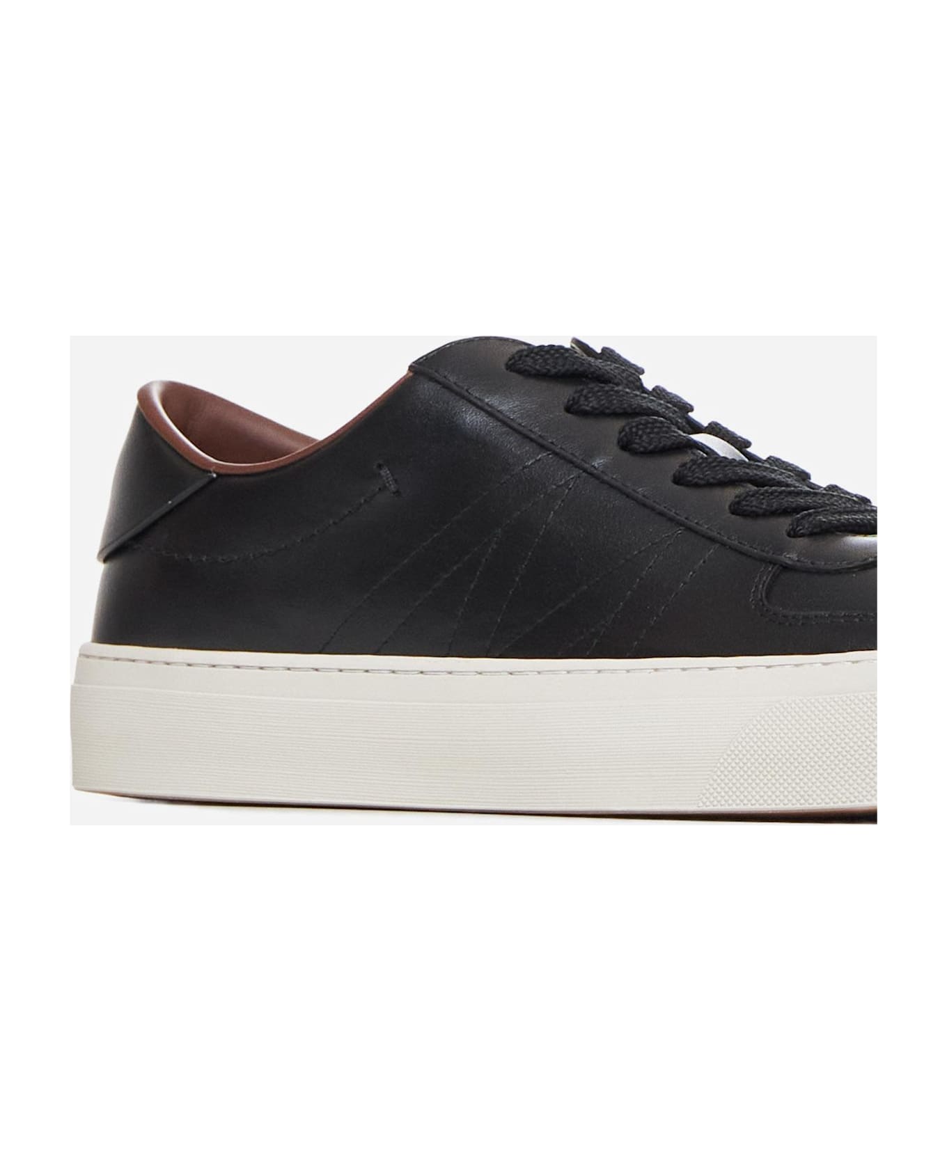 Moncler Monclub Leather Low-top Sneakers - Black