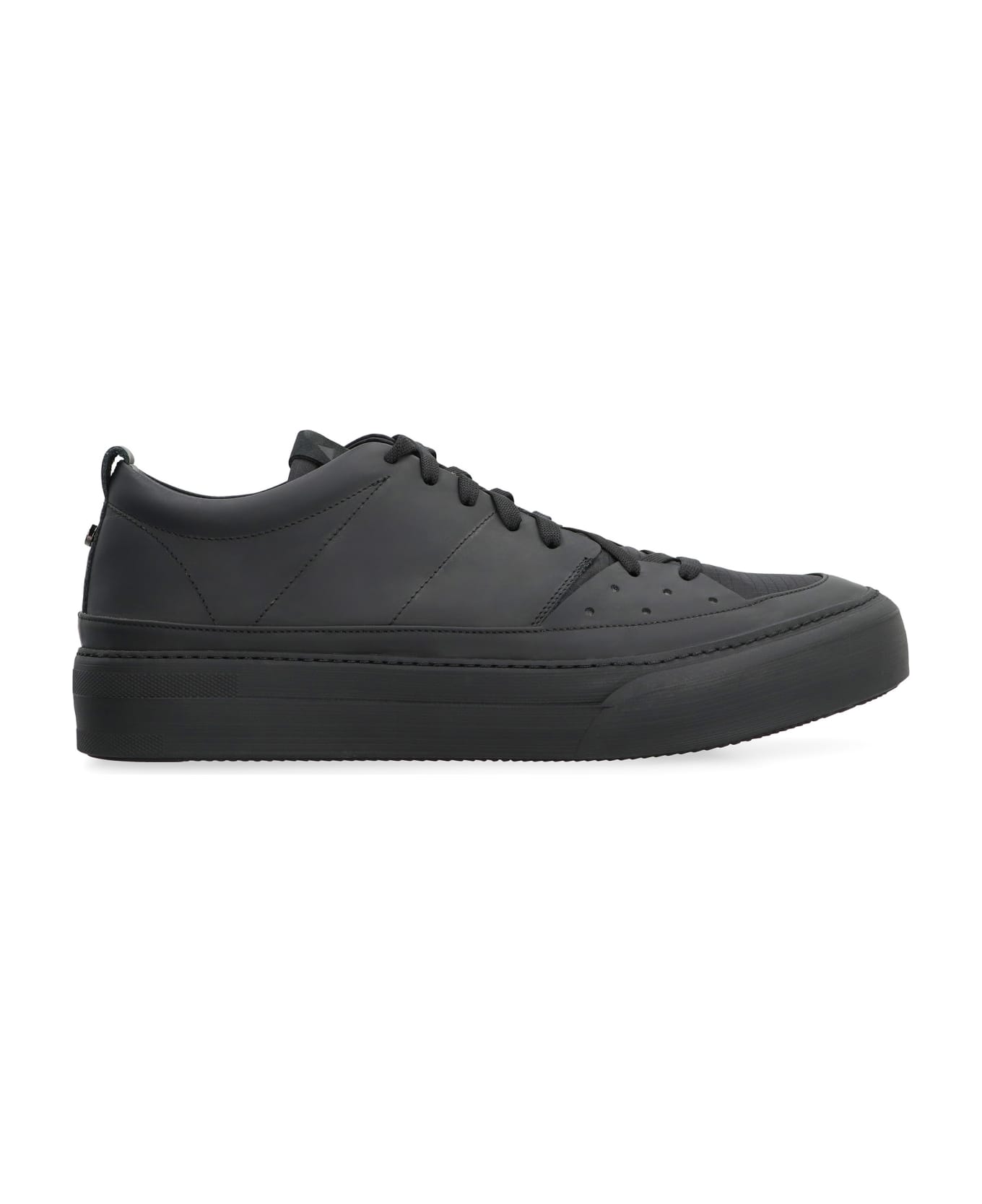 Volta Judoka Low-top Sneakers - black