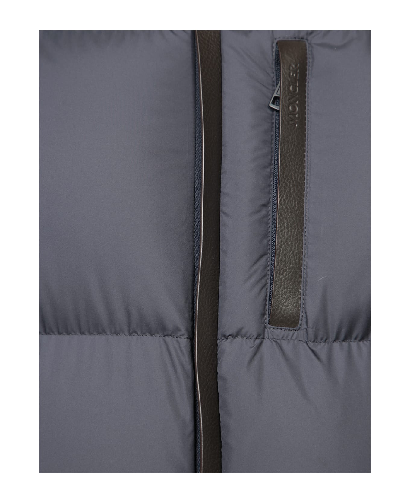 Moncler Short Down Jacket 
besbre
 - Blue