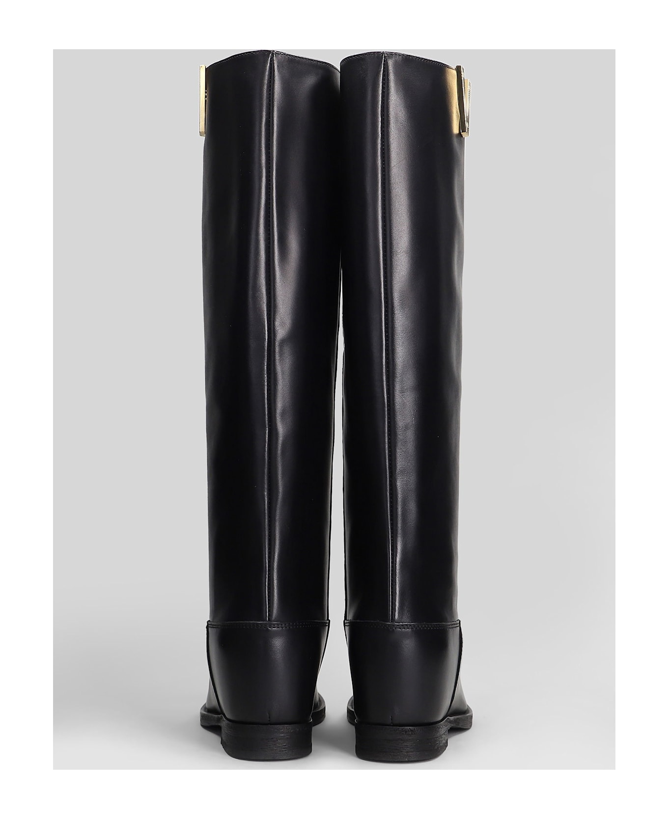 Via Roma 15 In Black Leather - black