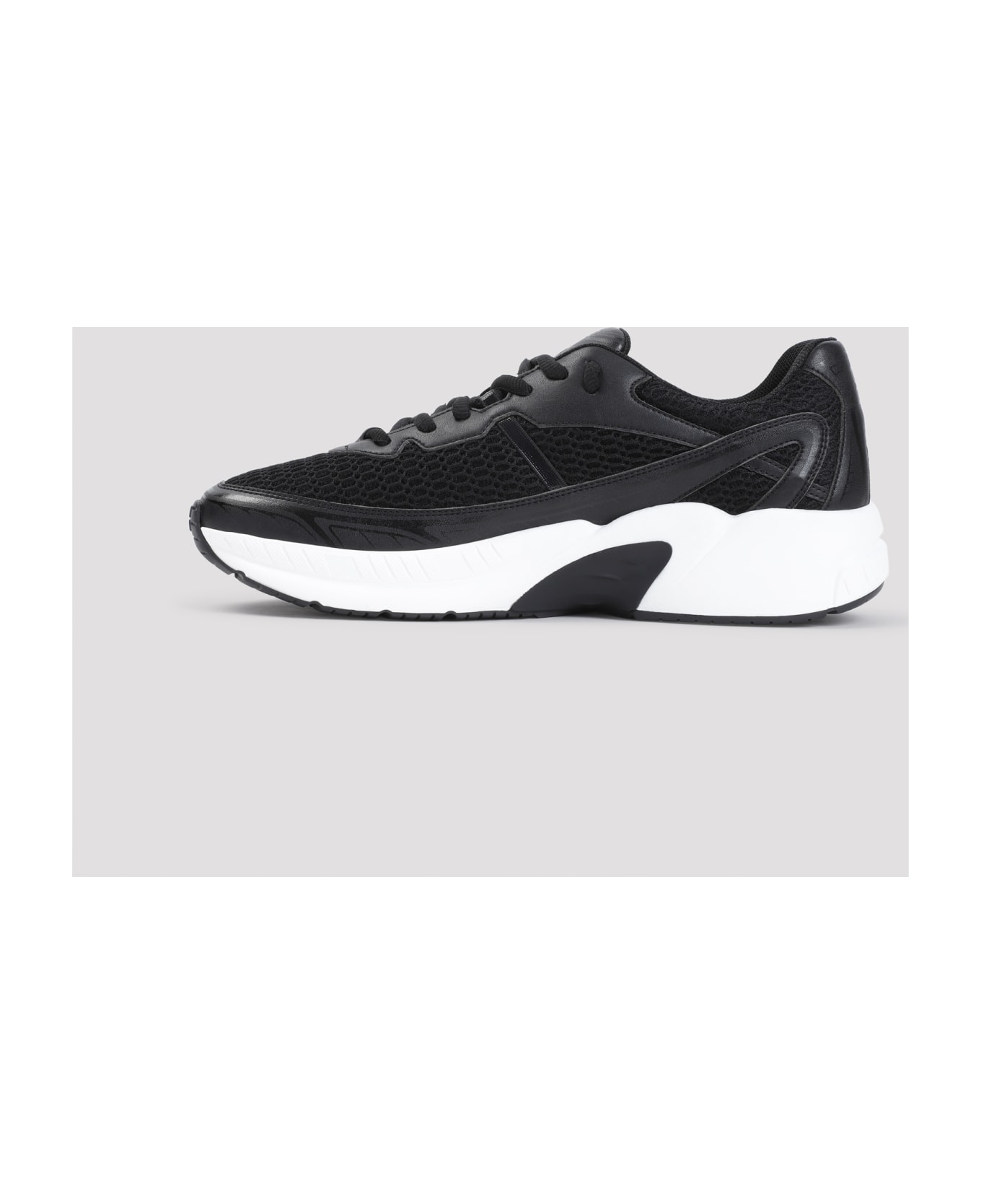 Givenchy Nfnty-52 Low Top Runners Sneakers - Black