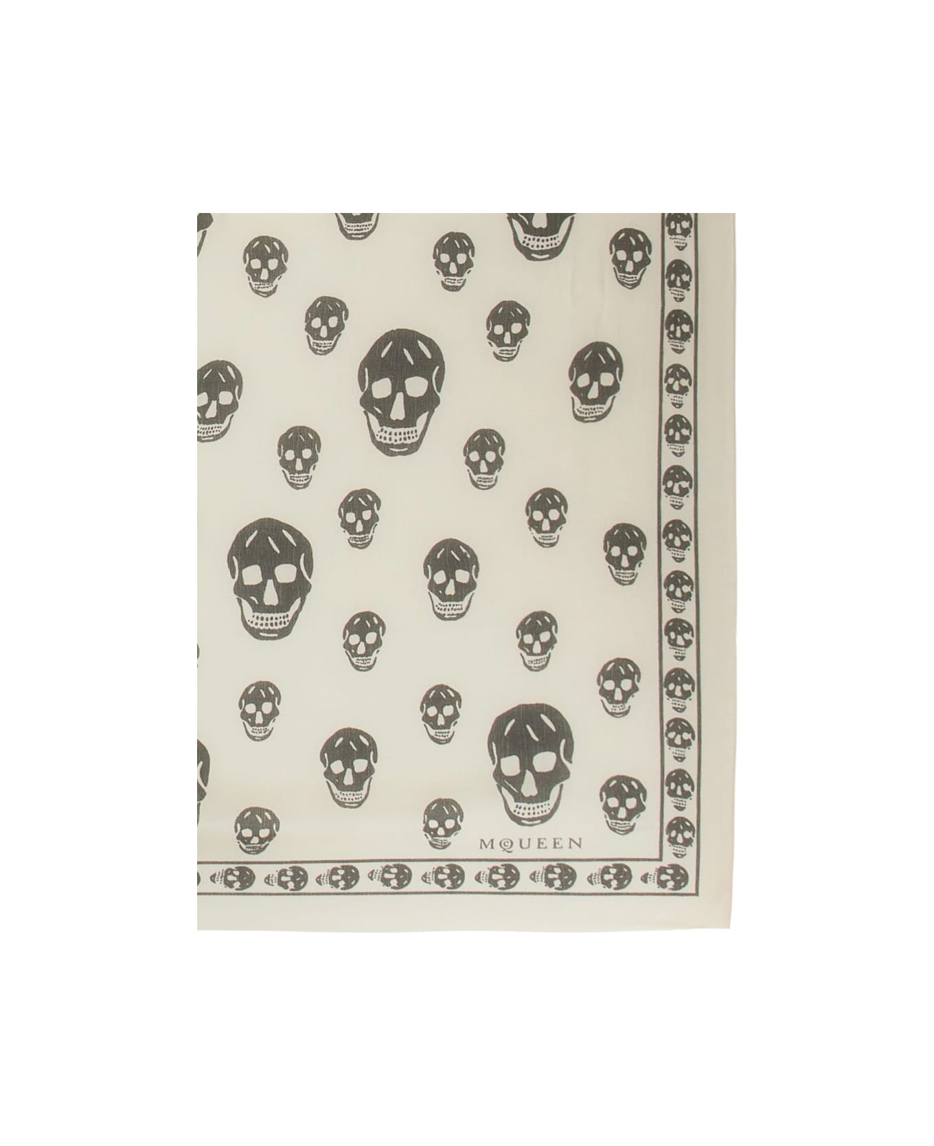 Alexander McQueen 
skull
 Scarf
