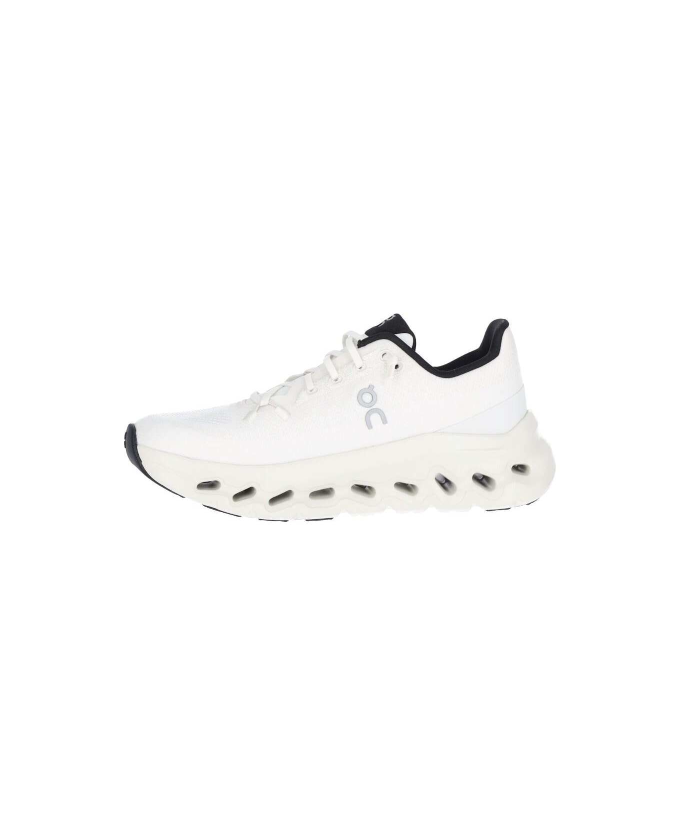 ON 'cloudtilt' Sneakers - White