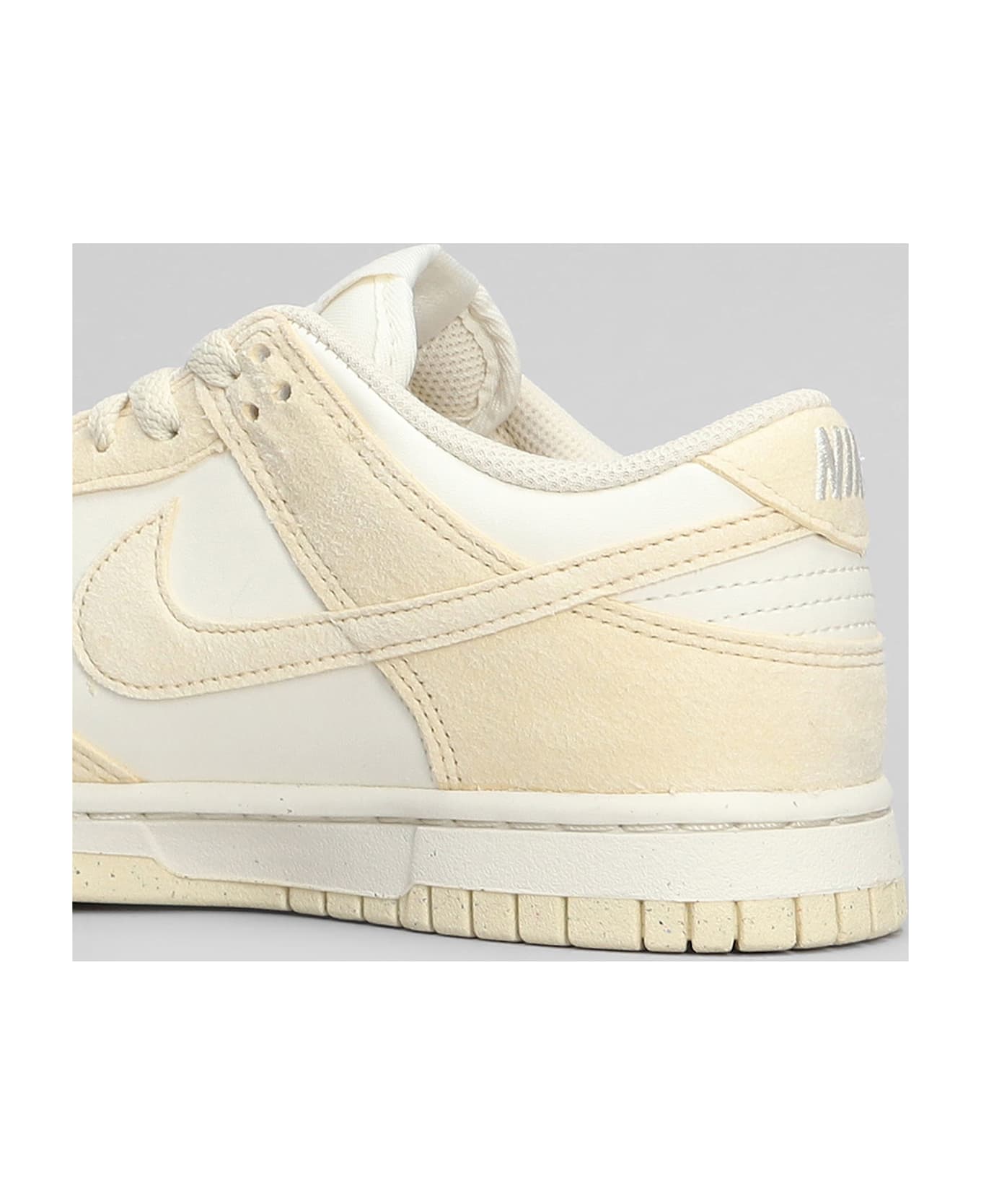 Nike Dunk Low Sneakers In Beige Suede And Leather - beige