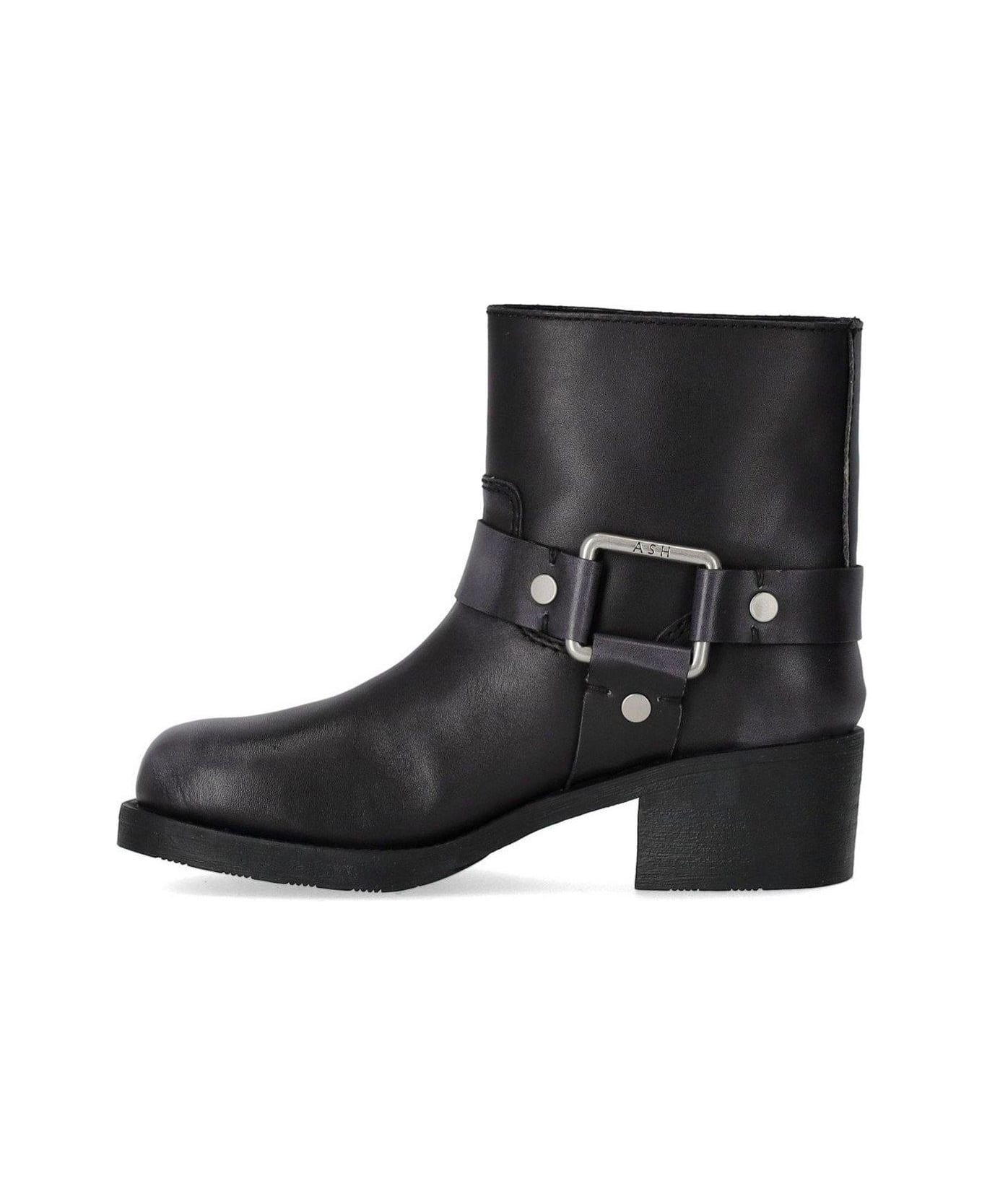 Ash Buckle Detailed Boots - BLACK