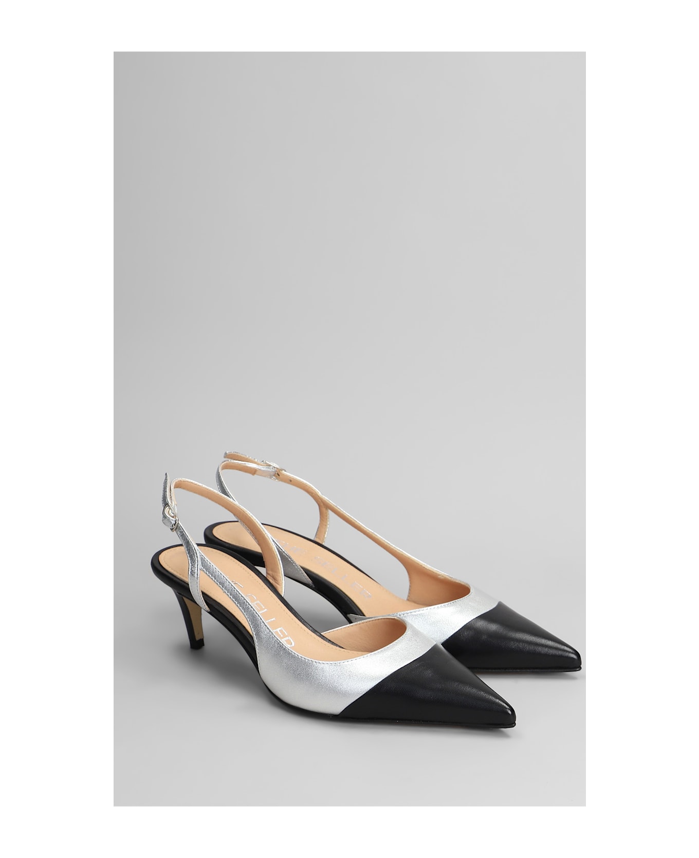 The Seller Pumps In Black Leather - black