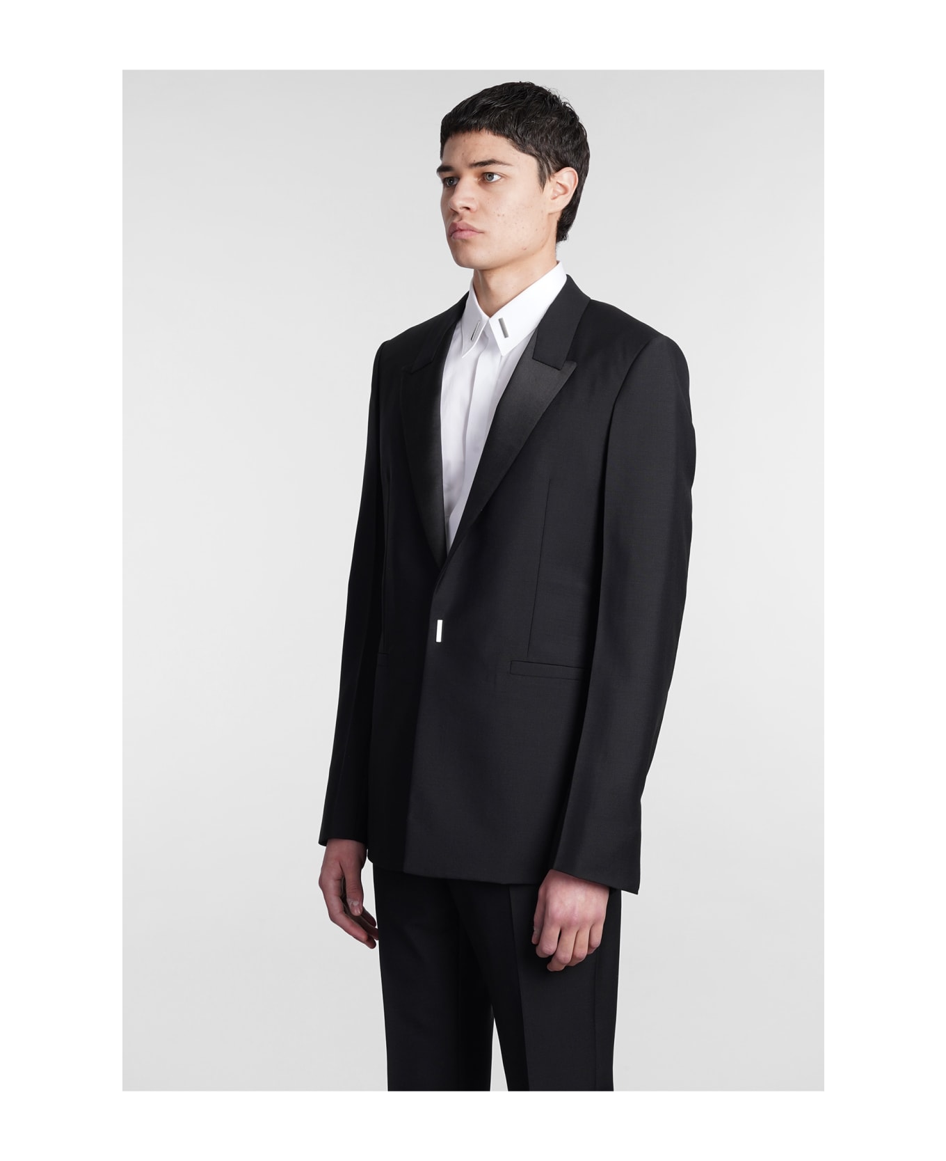 Givenchy Classic Jacket In Black Wool - black ベスト