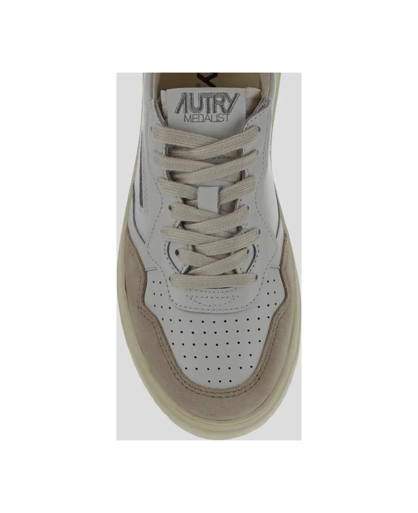 Autry Medalist Low Sneakers