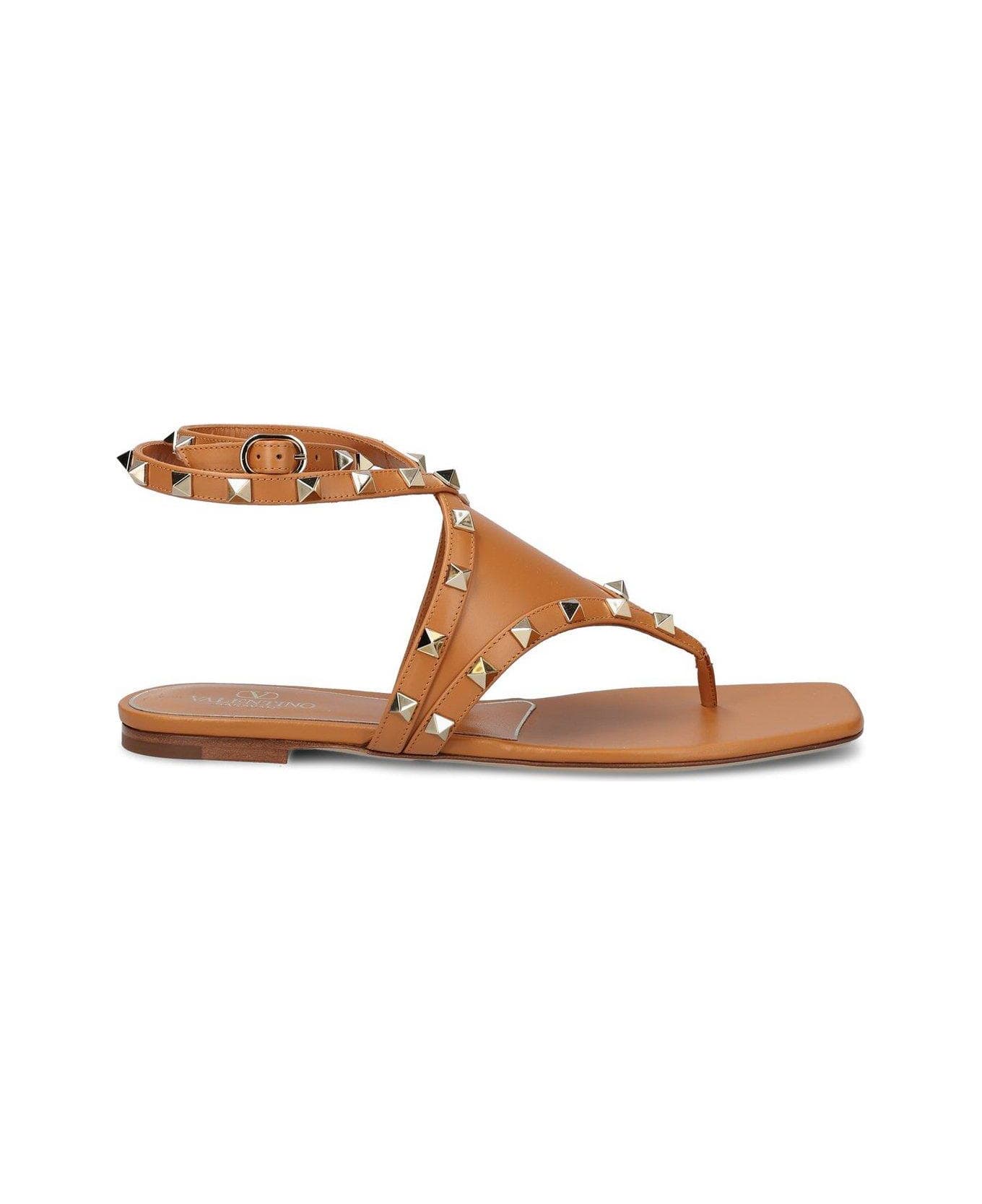 Valentino Garavani Garavani Rockstud Open Toe Sandals - BROWN