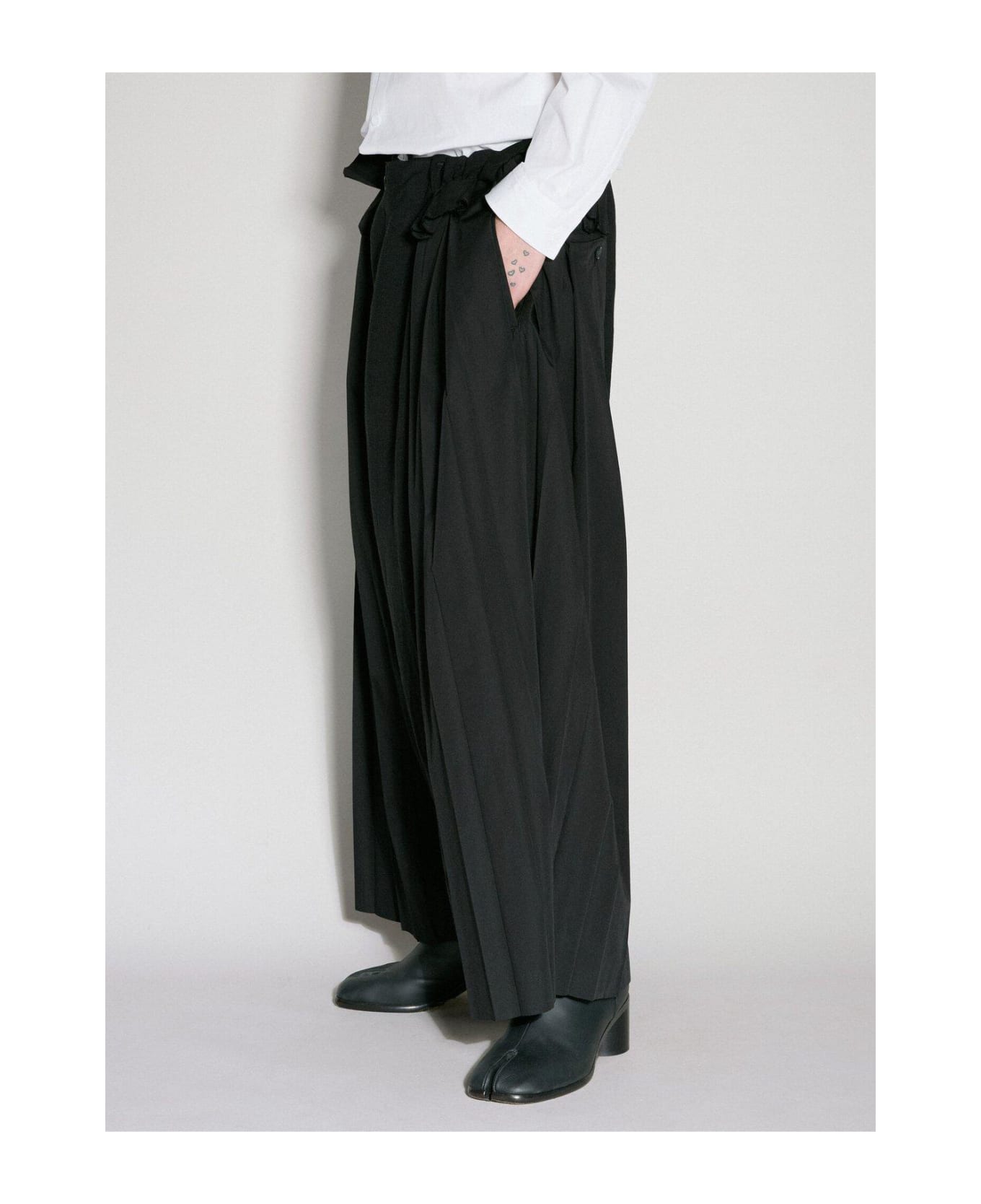 Yohji Yamamoto Sarouel Pleated Pants - Black