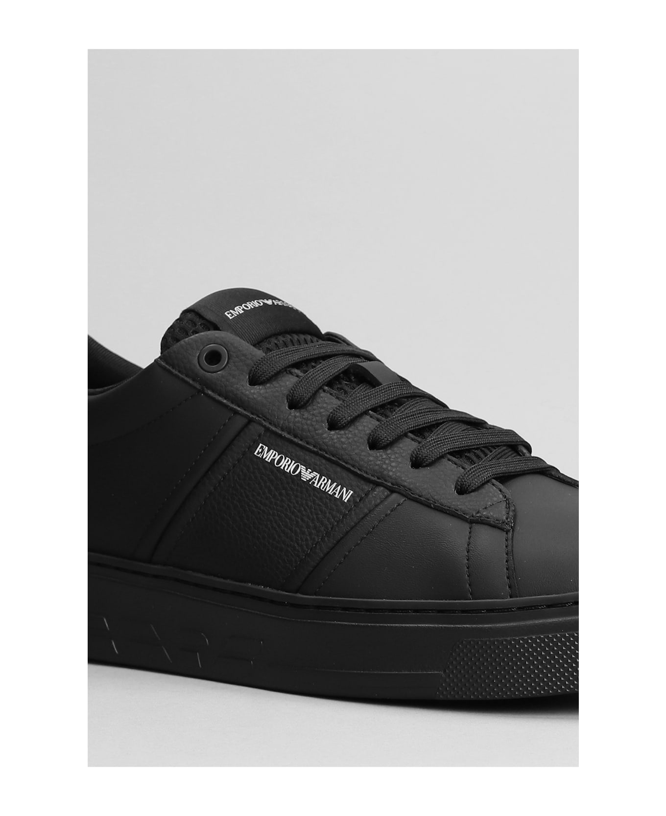 Emporio Armani Sneakers In Black Leather - Black