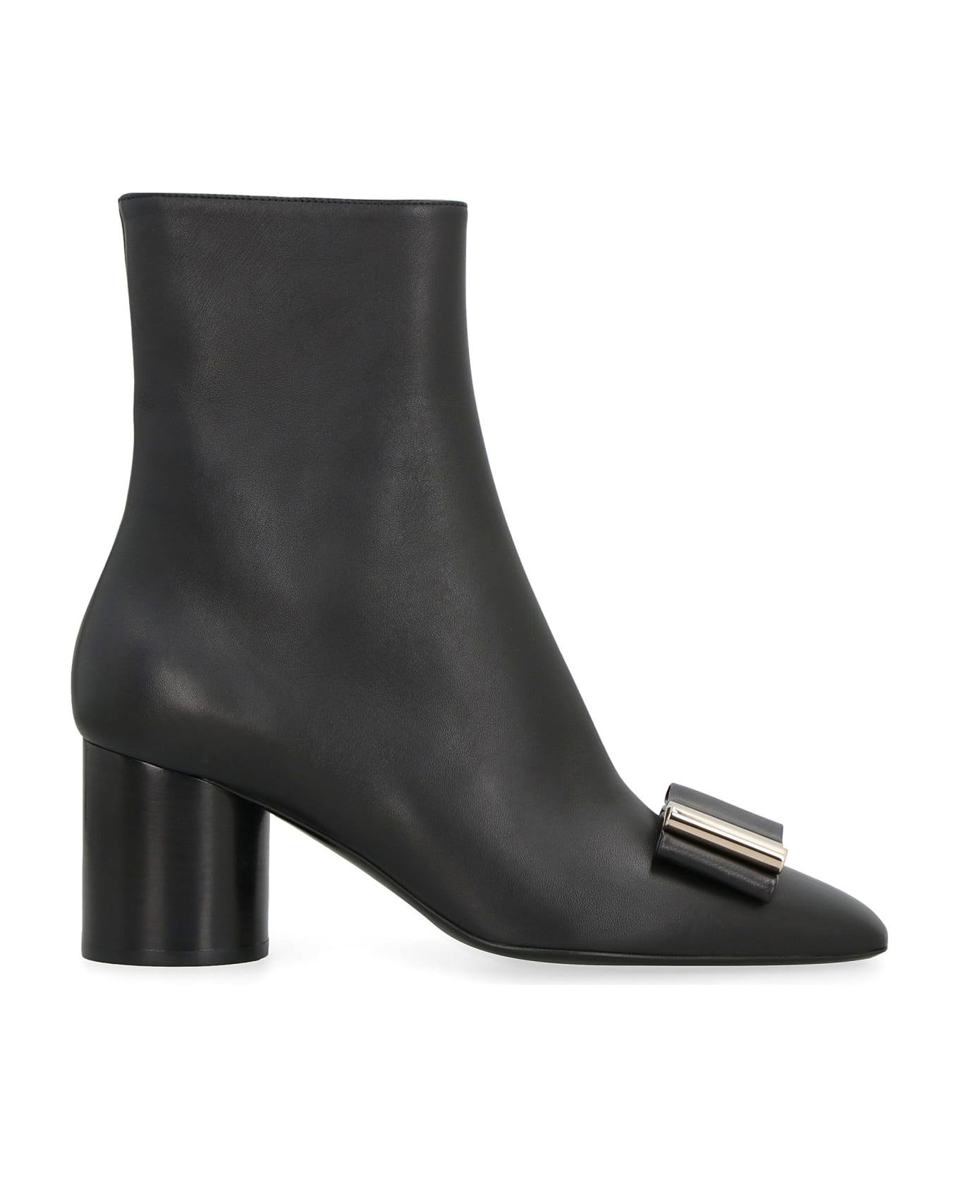 Ferragamo Leonia Leather Ankle Boots - black