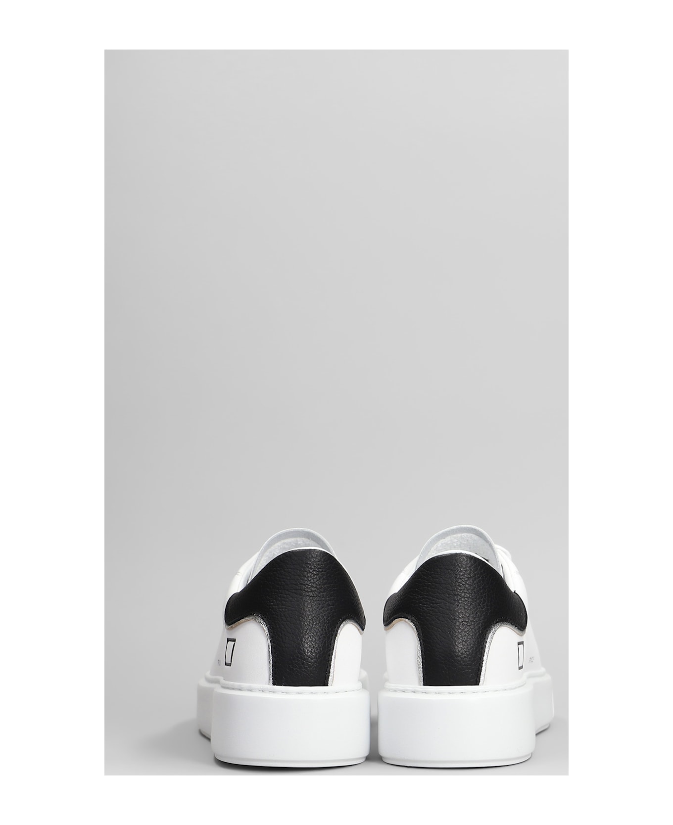 D.A.T.E. Sfera Sneakers In White Leather - white