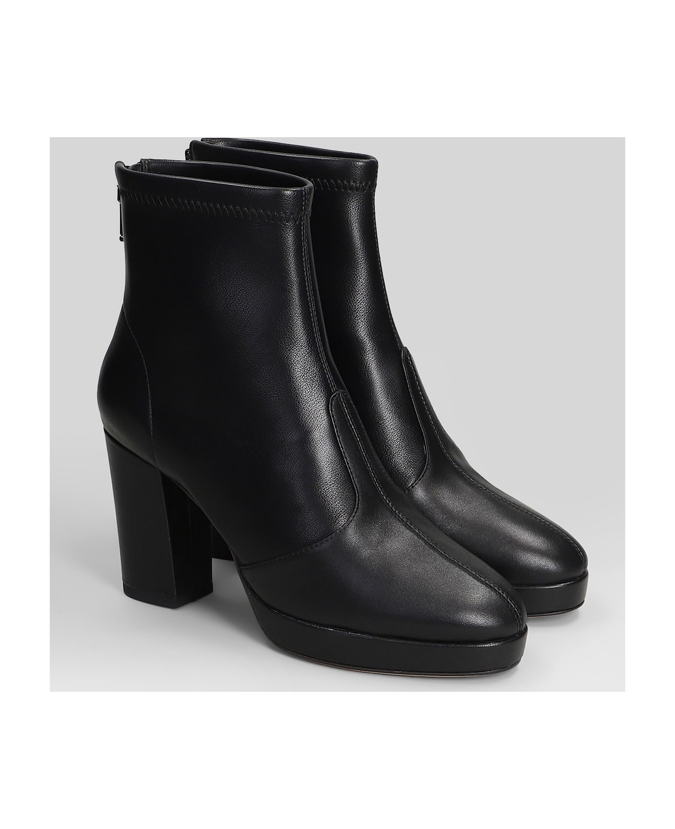 Lola Cruz High Heels Ankle Boots In Black Leather - black