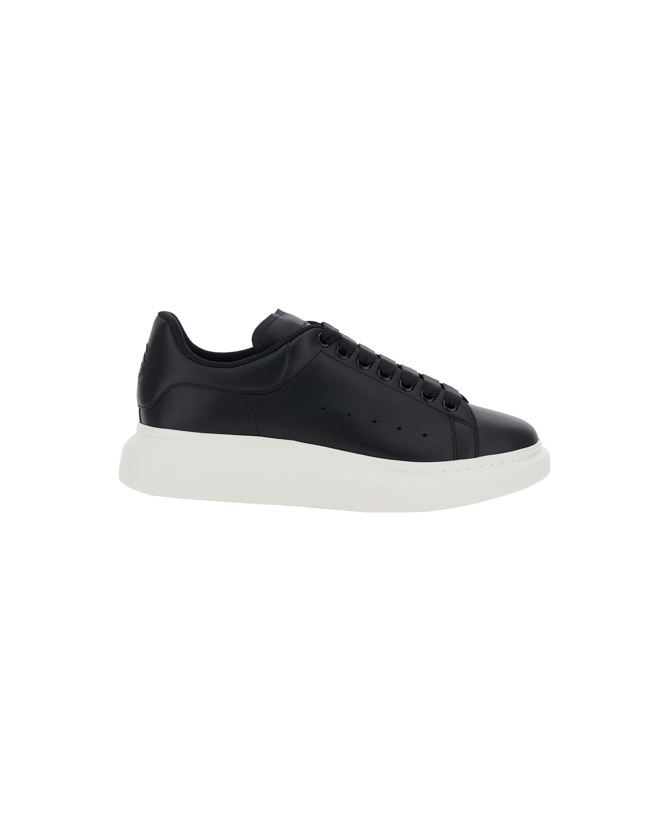 Alexander McQueen Black Low Top Sneakers With Chunky Sole In Leather Man - Black