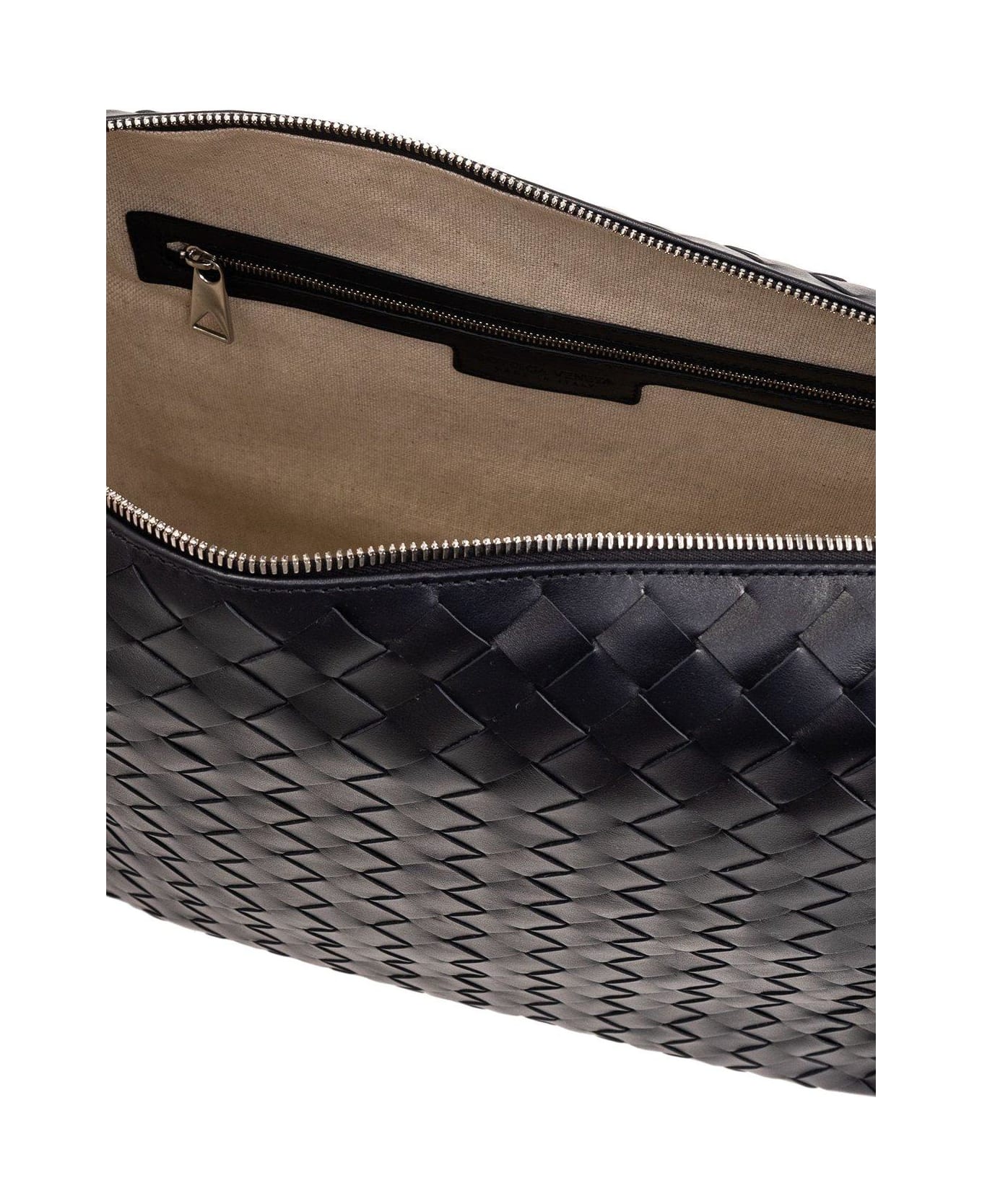 Bottega Veneta Intrecciato Zipped Shoulder Bag - Space/silver