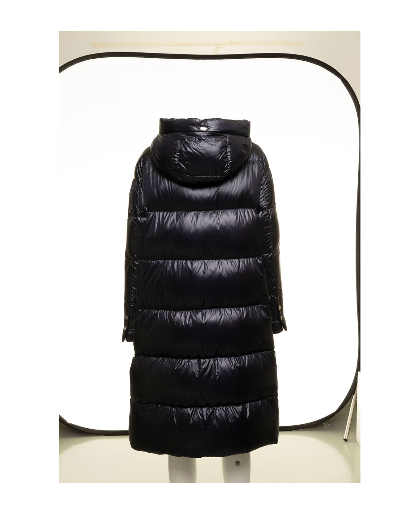 Herno Woman's Ultralight Quilted Nylon Black Long Down Jacket - Black