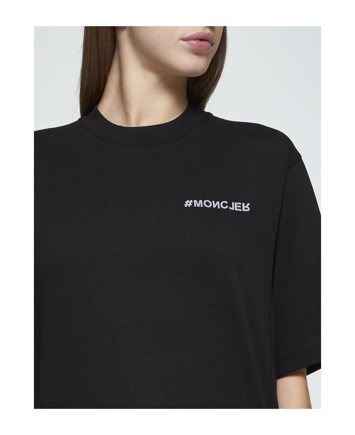 Moncler Logo Cotton T-shirt - Nero