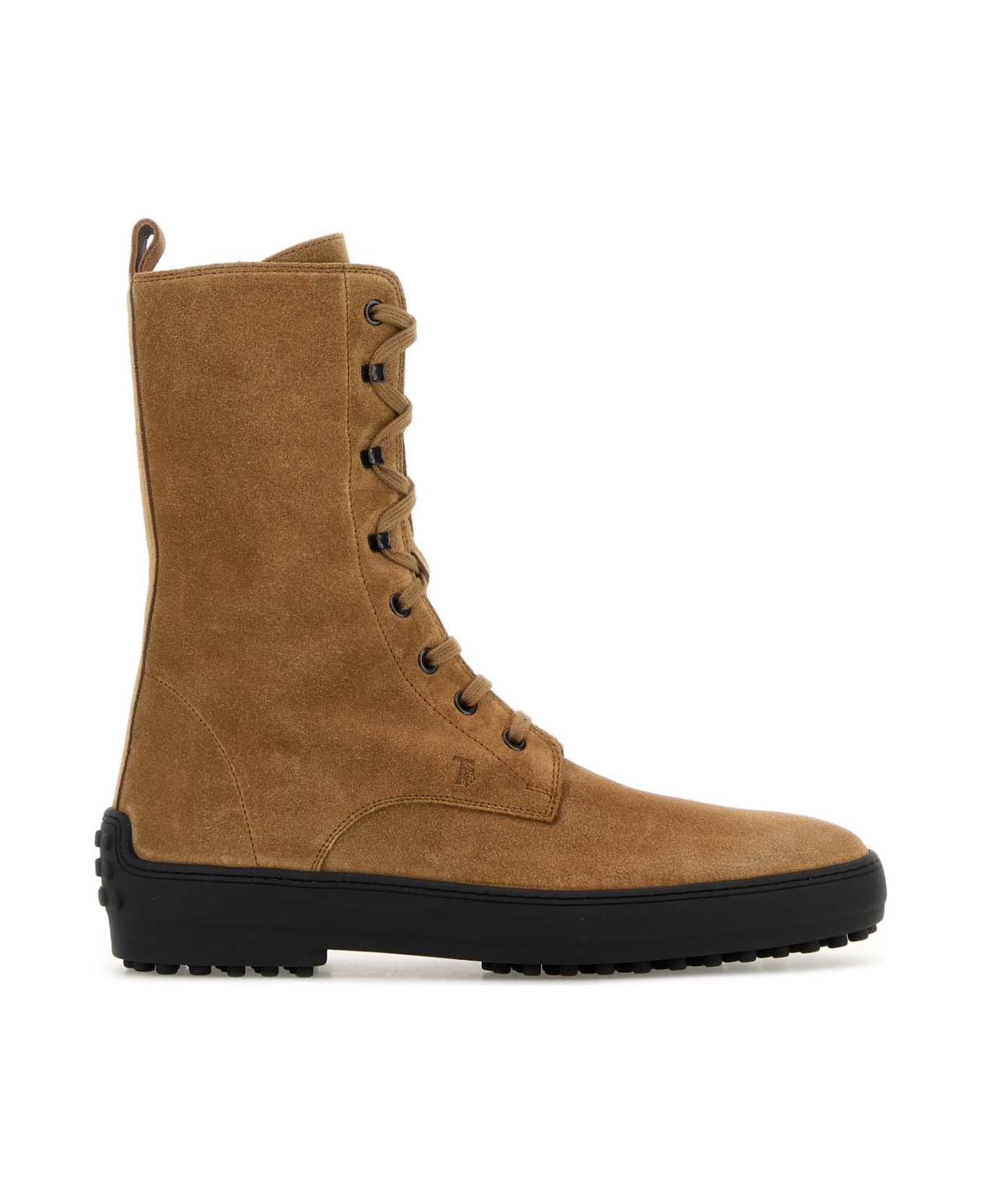 Tod
s Camel Suede Winter Ankle Boots - S816