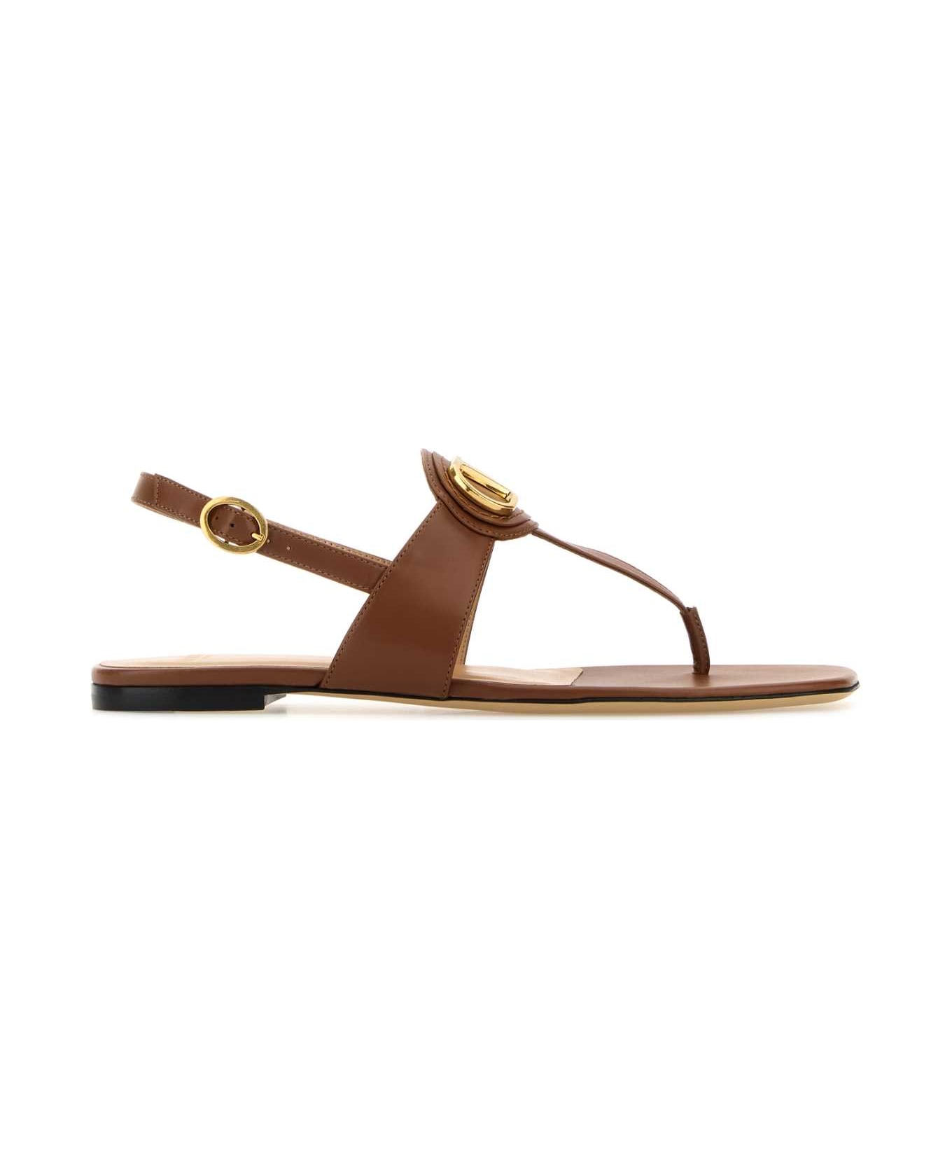 Valentino Garavani Brown Leather Vlogo Thong Sandals - TOBACCO