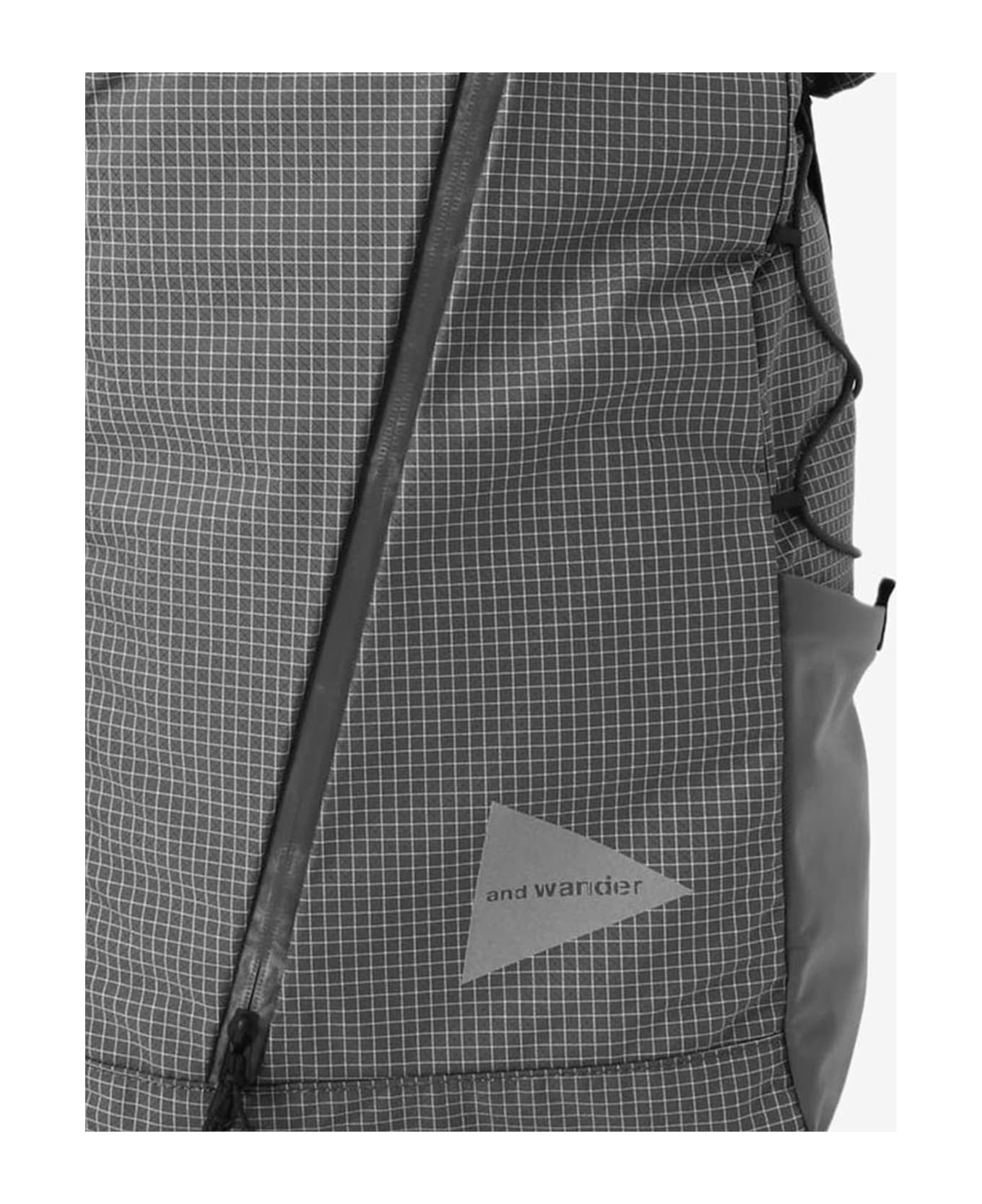 And Wander Ocean Rip 25l Backpack - Grey