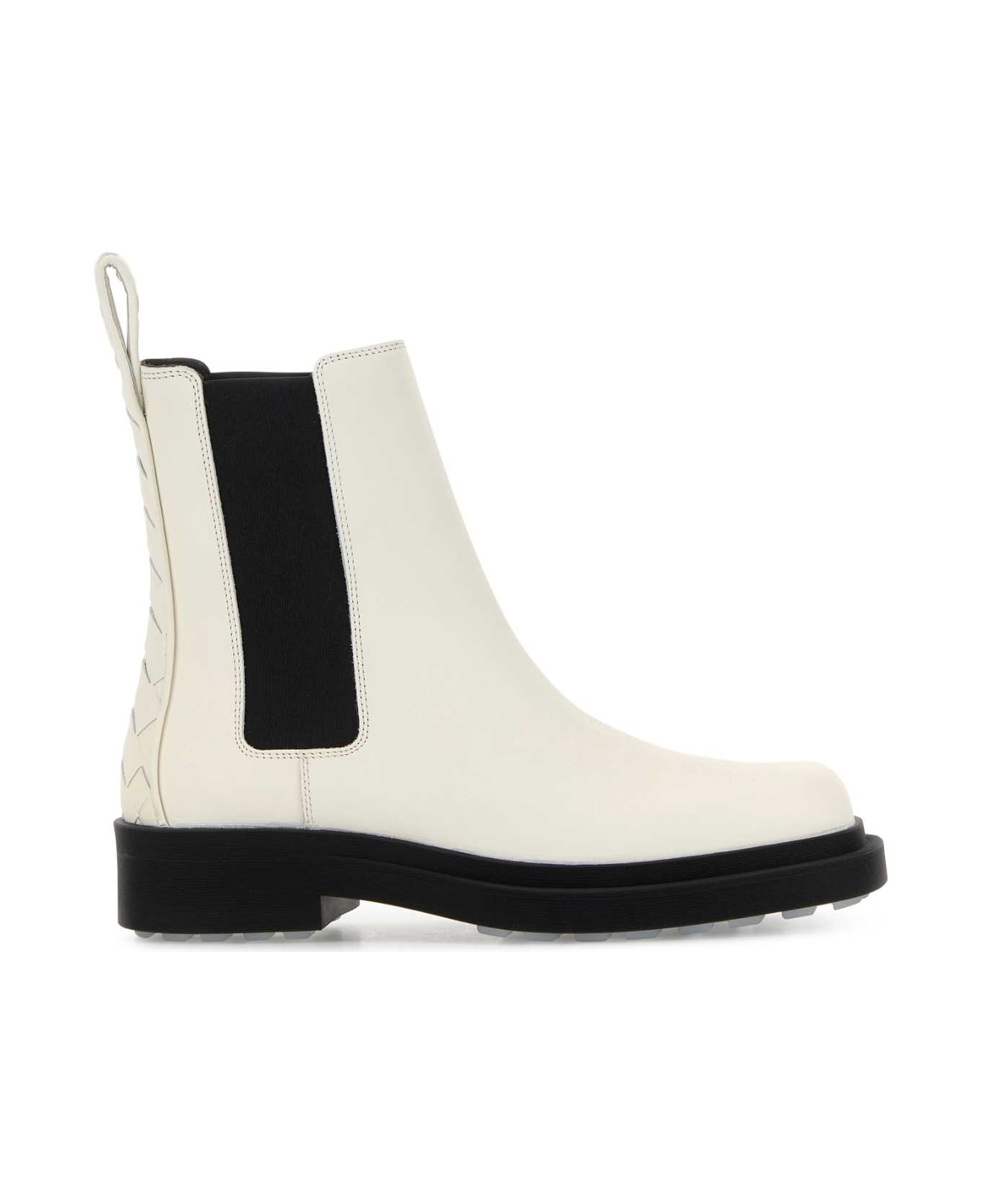 Bottega Veneta Ivory Leather Chelsea Ben Ankle Boots - WHITE