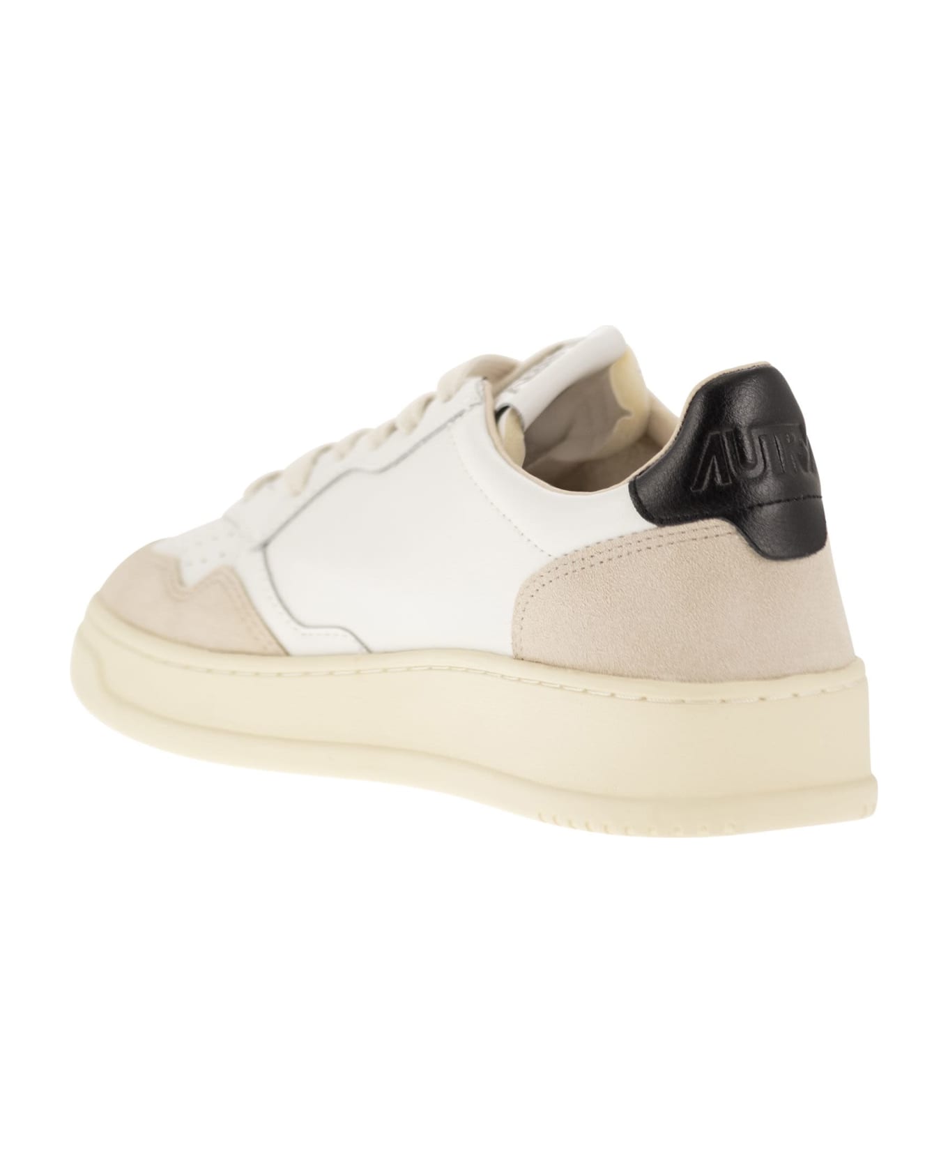 Autry Medalist Low - Leather And Suede Sneakers - White Black スニーカー