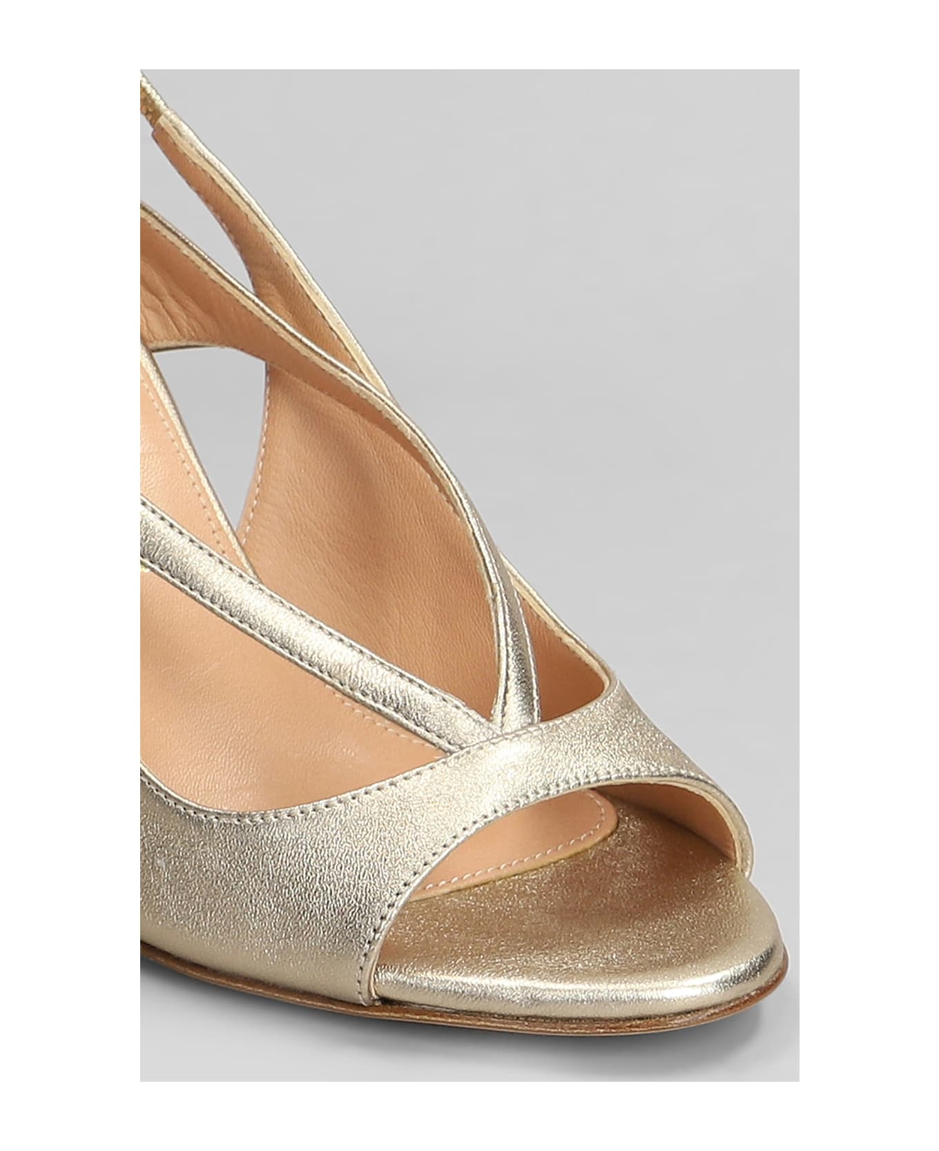 The Seller Sandals In Platinum Leather - platinum