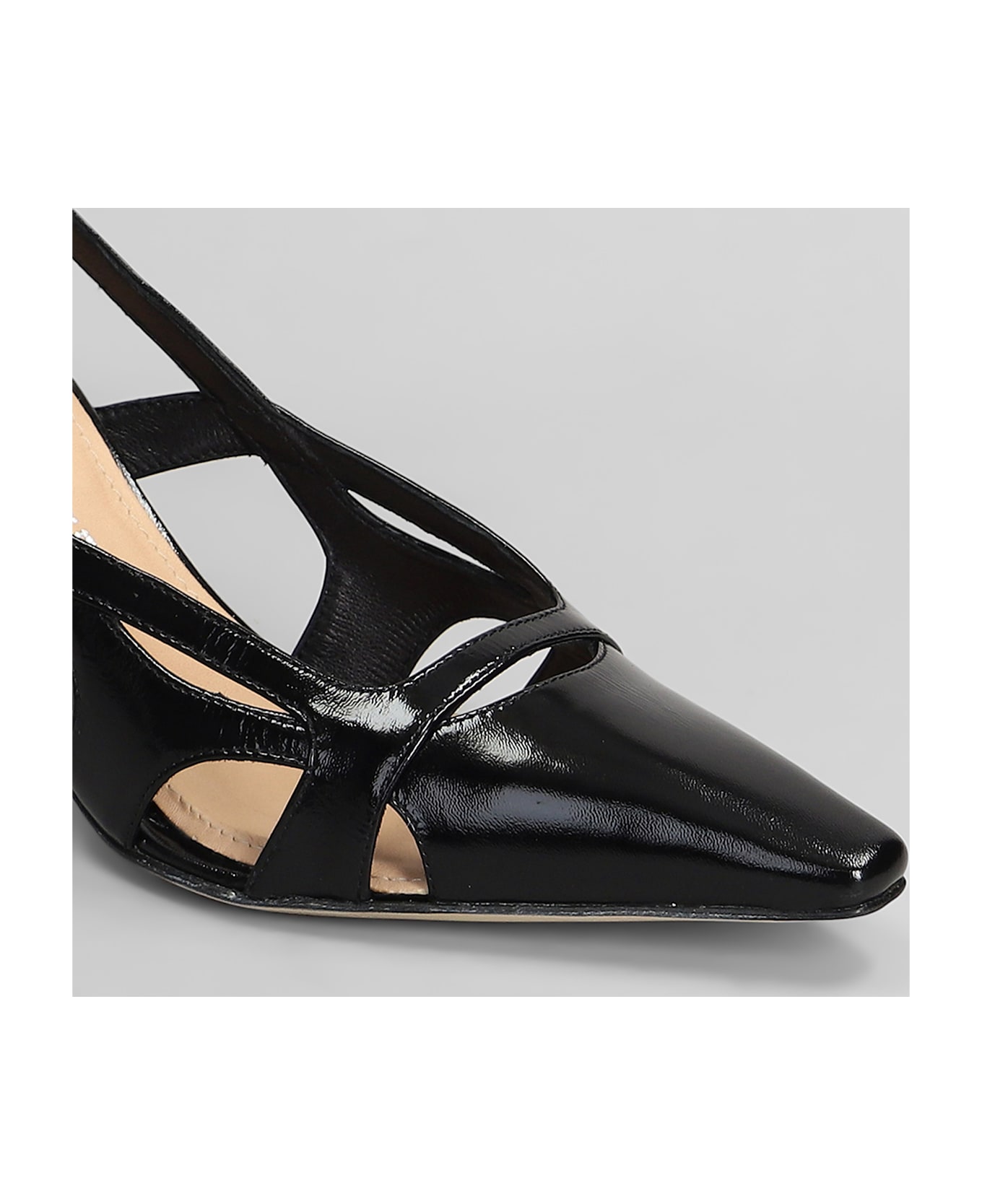 Julie Dee Pumps In Black Leather - black