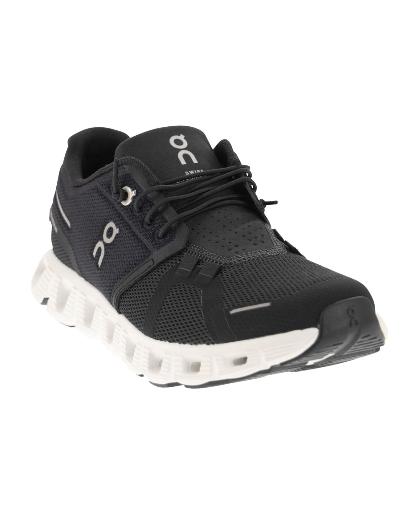 ON Cloud 5 - Sneakers - Black/white