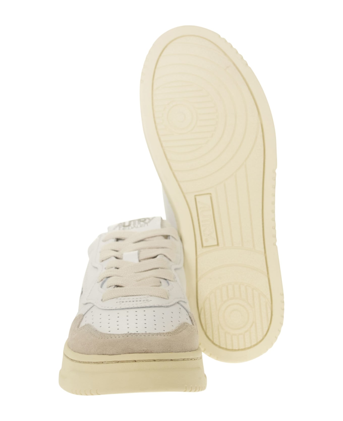 Autry Medalist Low - Leather And Suede Sneakers - White/beige