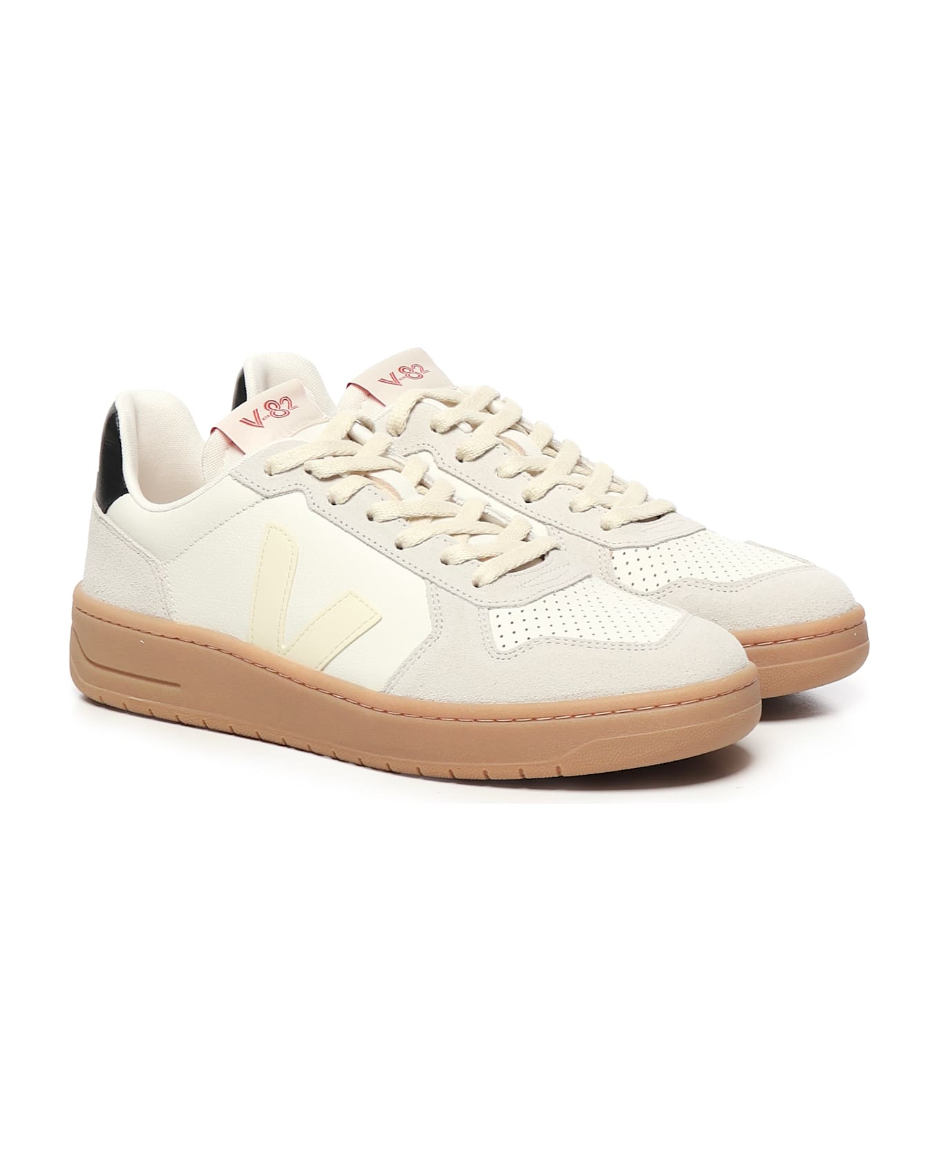 Veja V-82 Sneakers - Off-white/ALMOND
