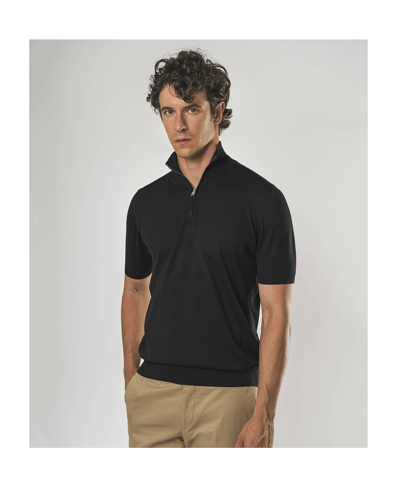 Larusmiani Paul T-shirt With Zip Sweater - Black