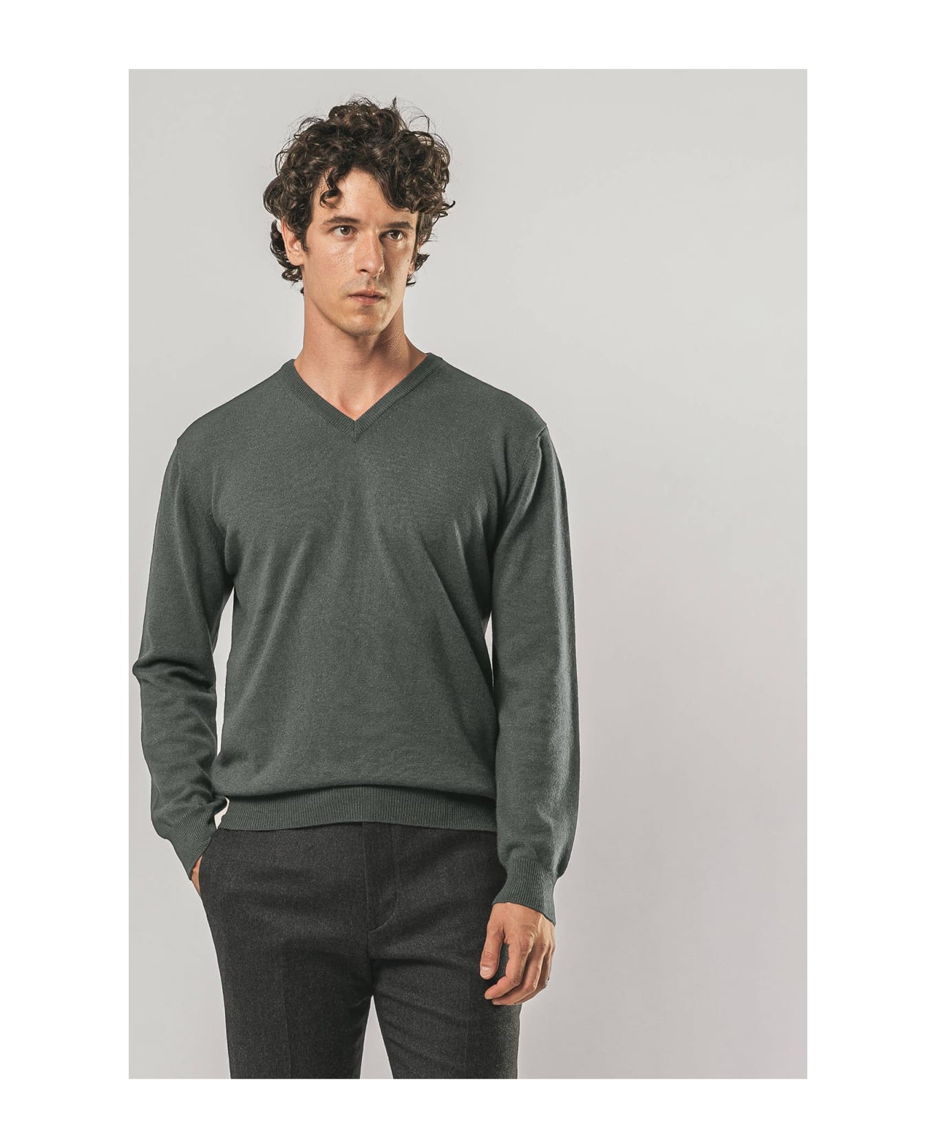 Larusmiani V-neck Sweater Bachelor Sweater - Grey