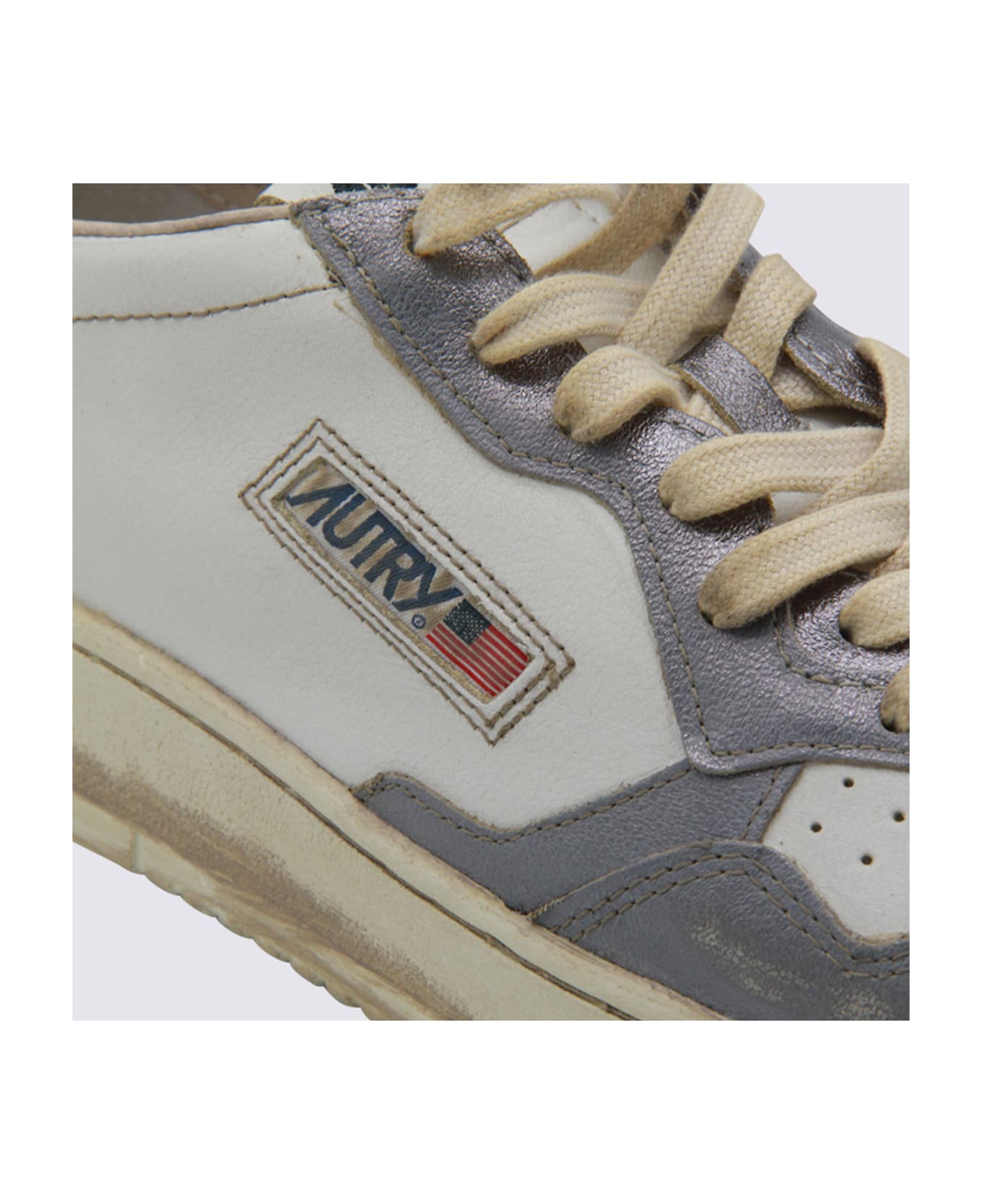 Autry Platinum And Silver Leather Sneakers - PLATINUM/SILVER