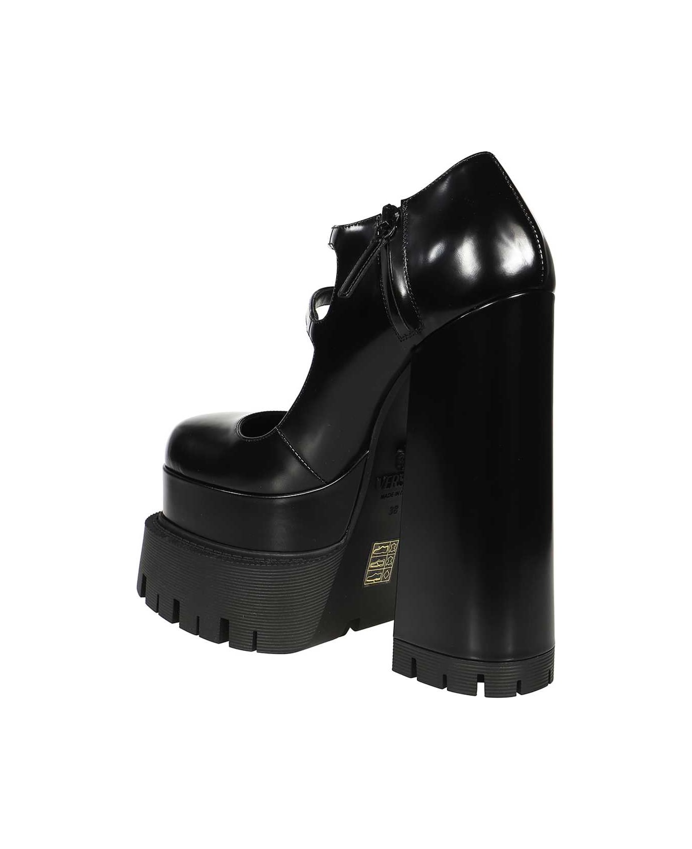 Versace Leather Pumps - black