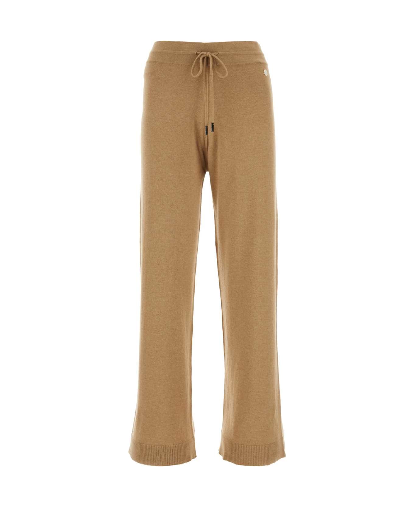 Woolrich Camel Nylon Blend Pant - SUEDEBROWN