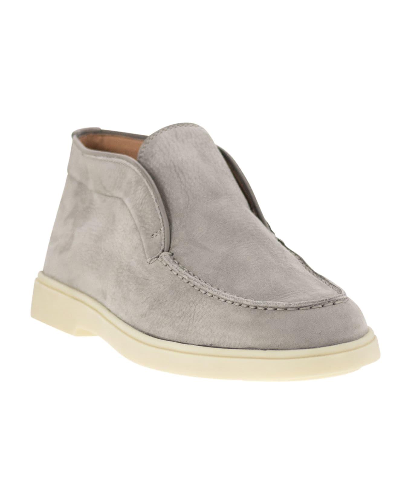 Santoni Desert Boot In Nubuck - Light Grey